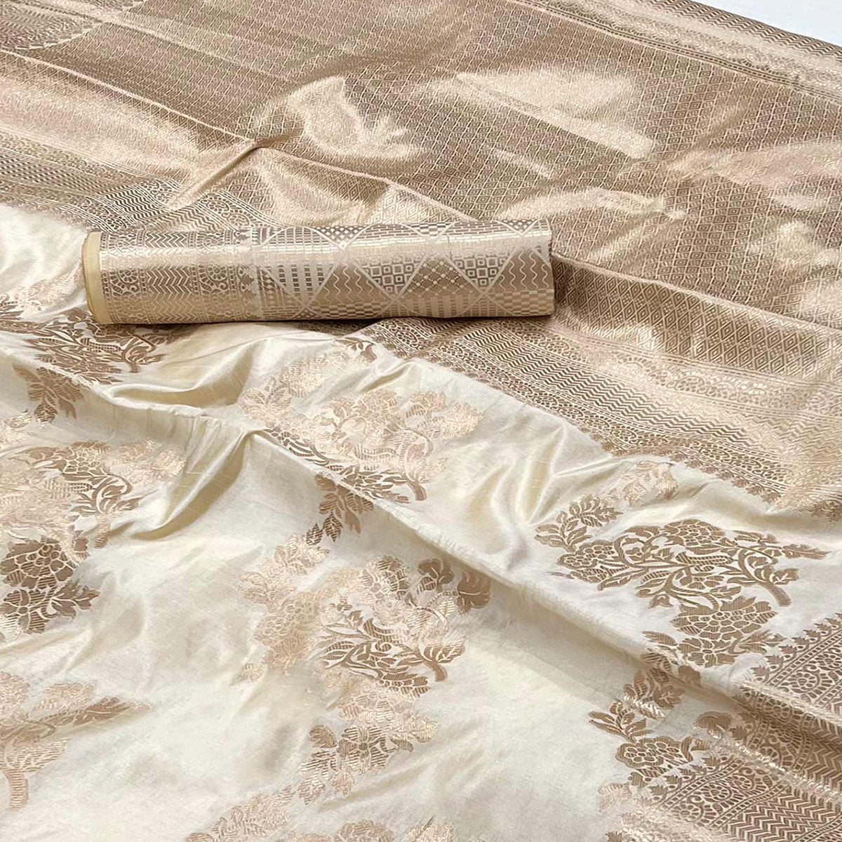 Off White Off White Floral Woven Raw Silk Saree