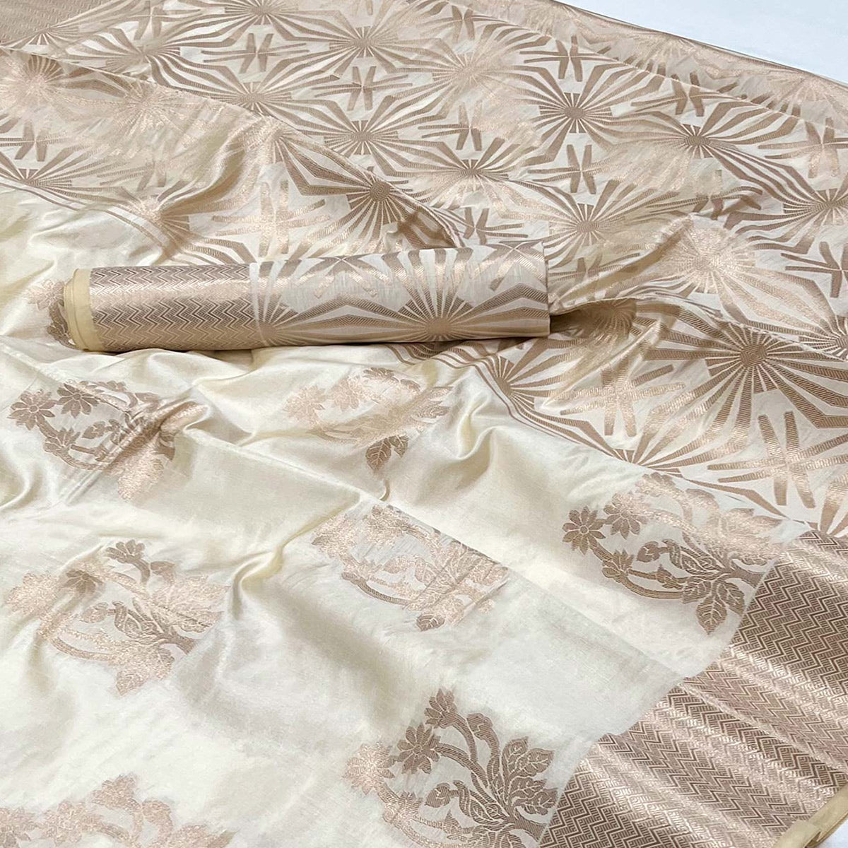 Off White Off White Floral Woven Raw Silk Saree