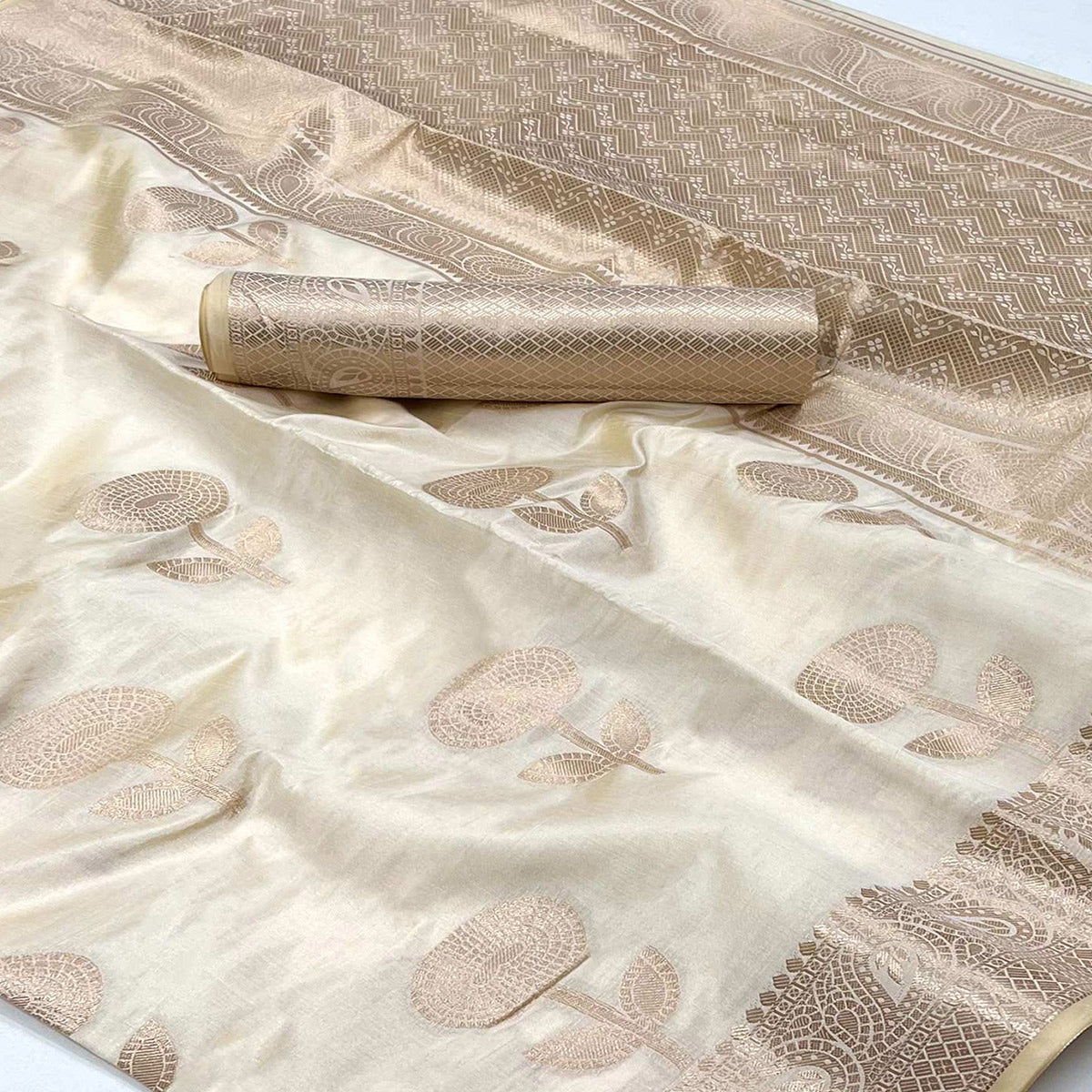 Off White Off White Floral Woven Raw Silk Saree