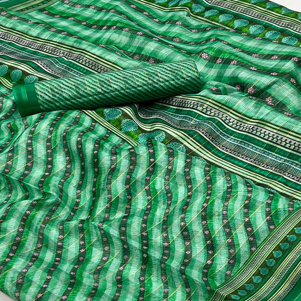 Green Digital Printed Cotton Blend Saree With Fancy Border