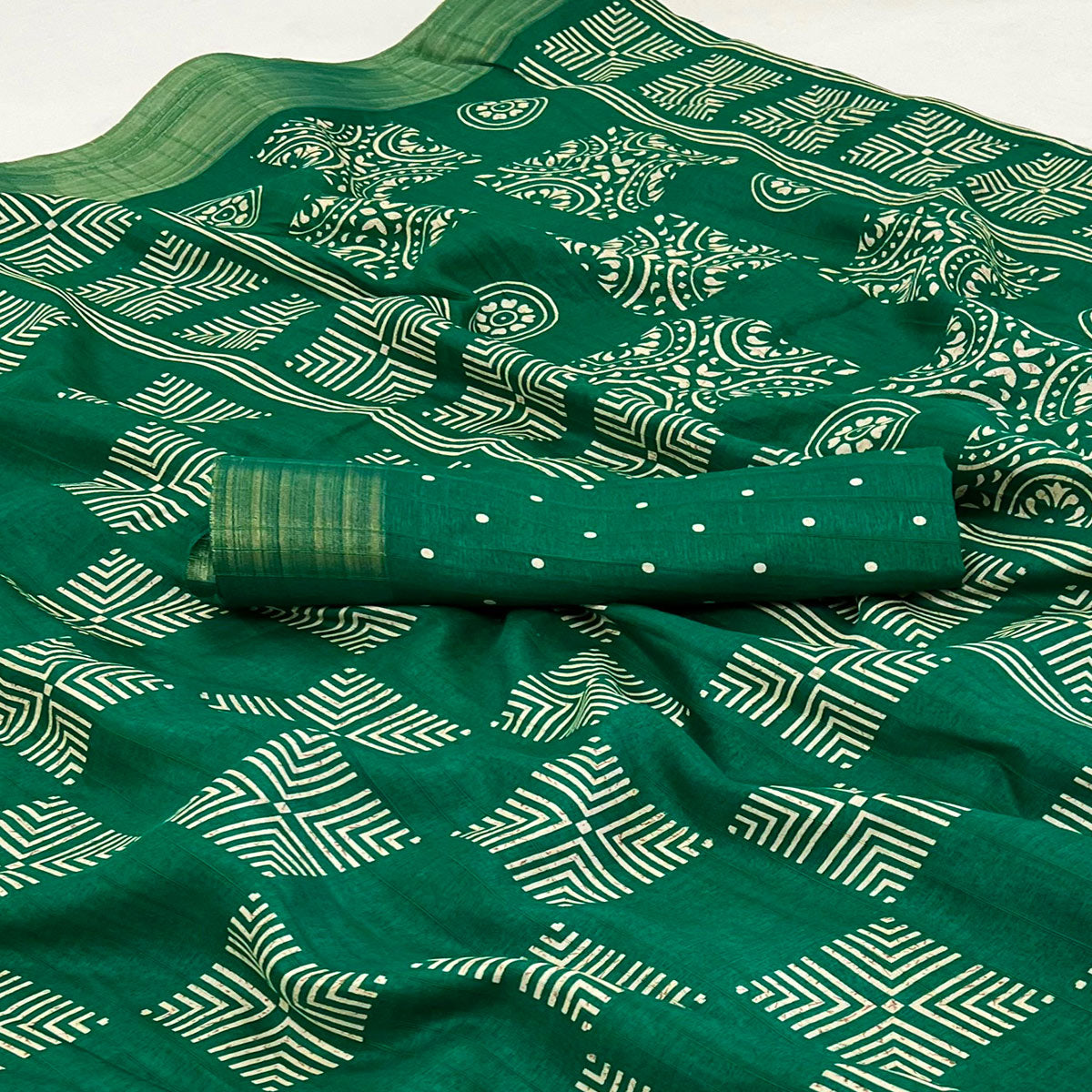 Green Printed Cotton Blend Saree With Woven Border