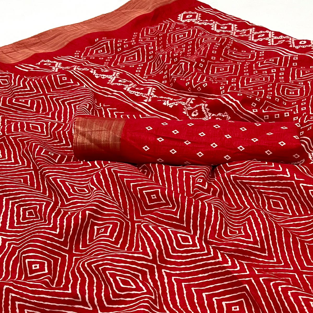 Red Printed Cotton Blend Saree With Woven Border