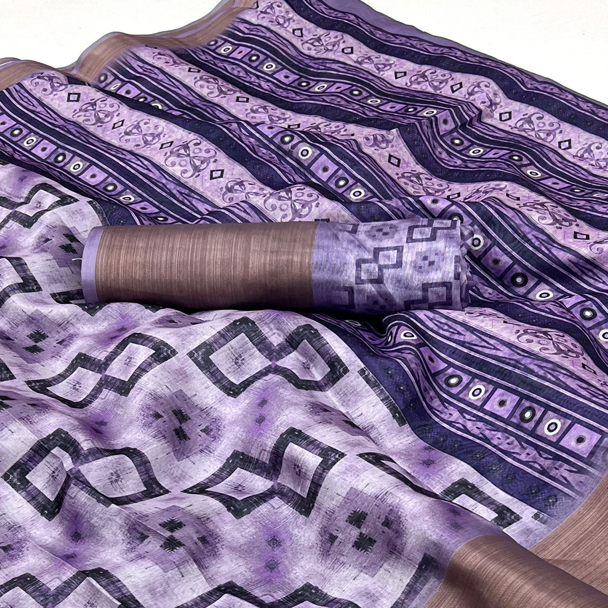 Purple Geometric Printed Cotton Blend Saree