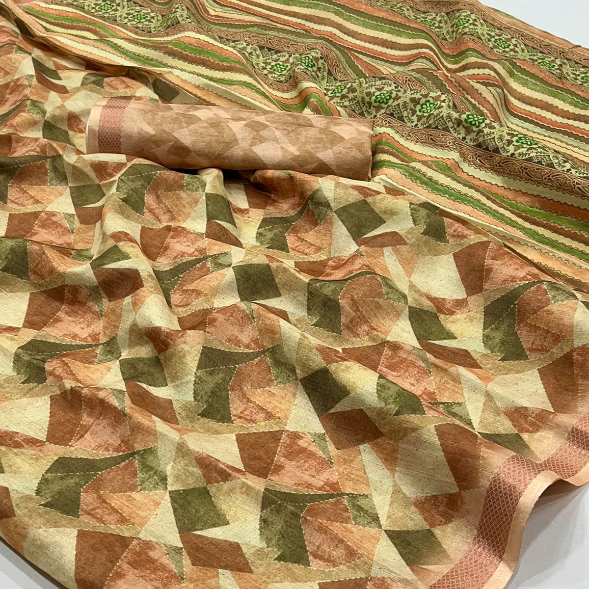 Beige Digital Geometric Printed Cotton Blend Saree With Woven Border