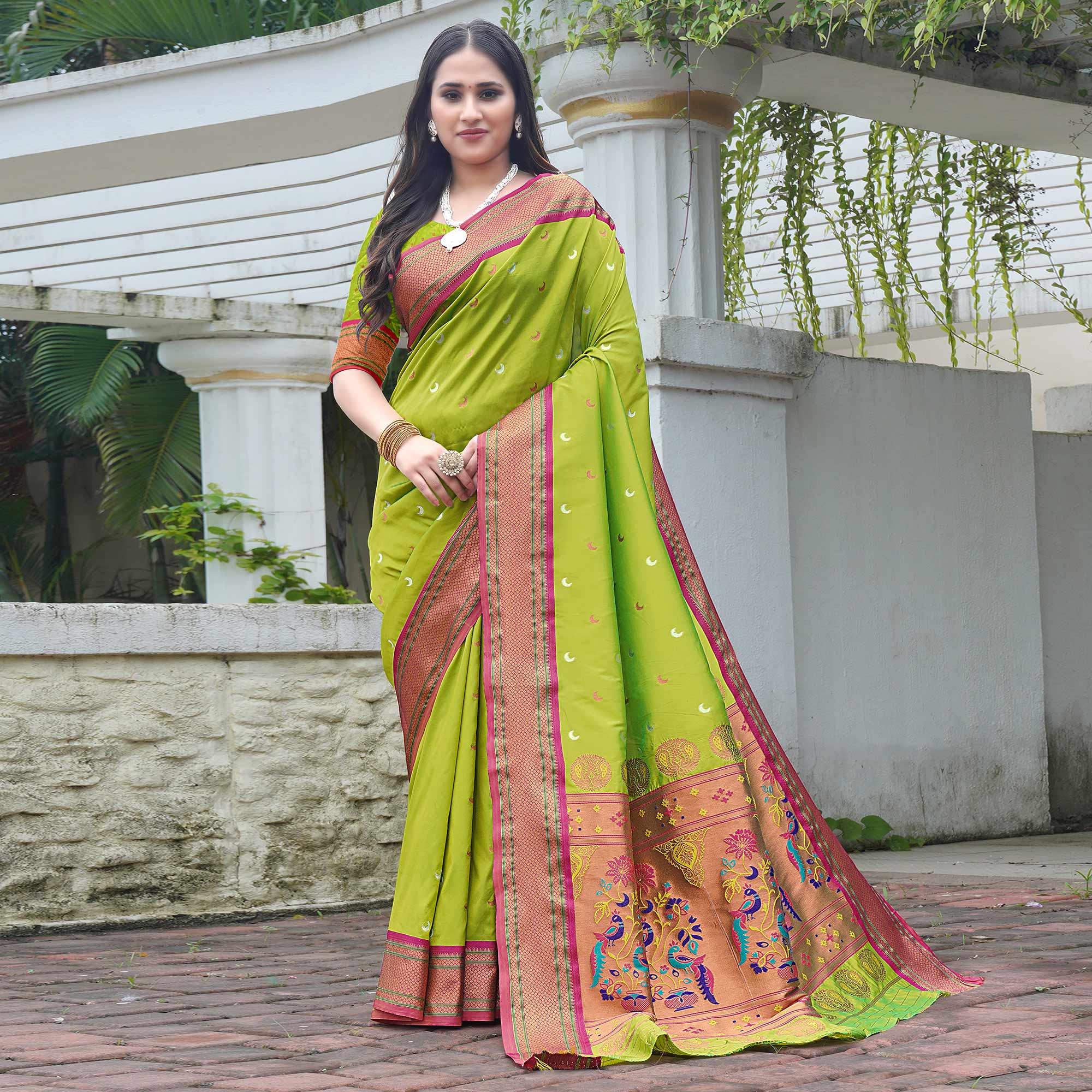 Green Woven Paithani Art Silk Saree