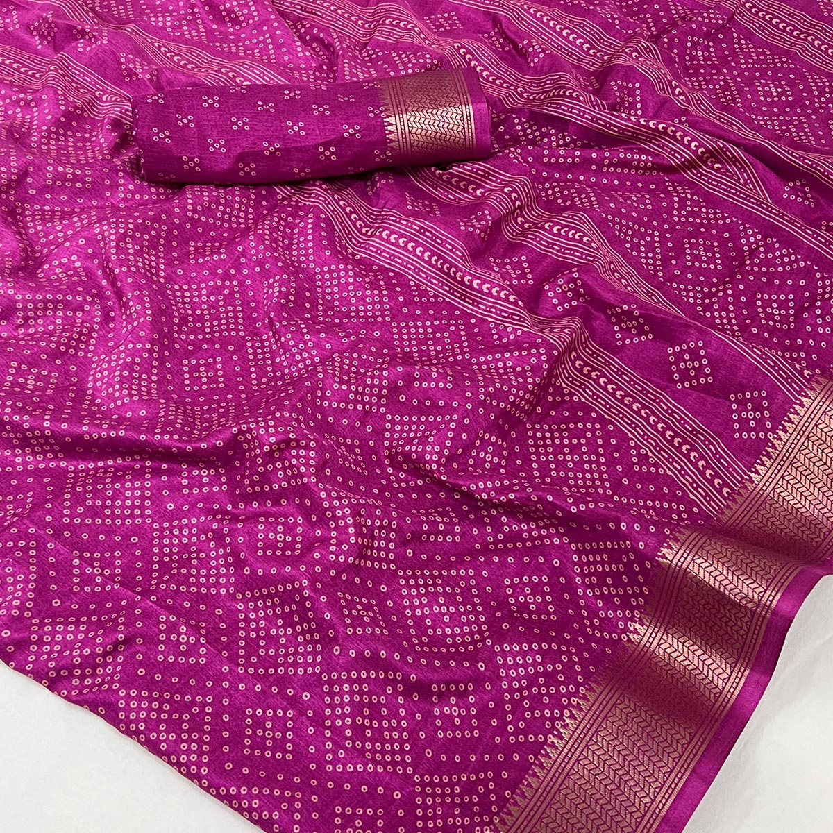 Magenta Printed Dola Silk Saree With Jacquard Border