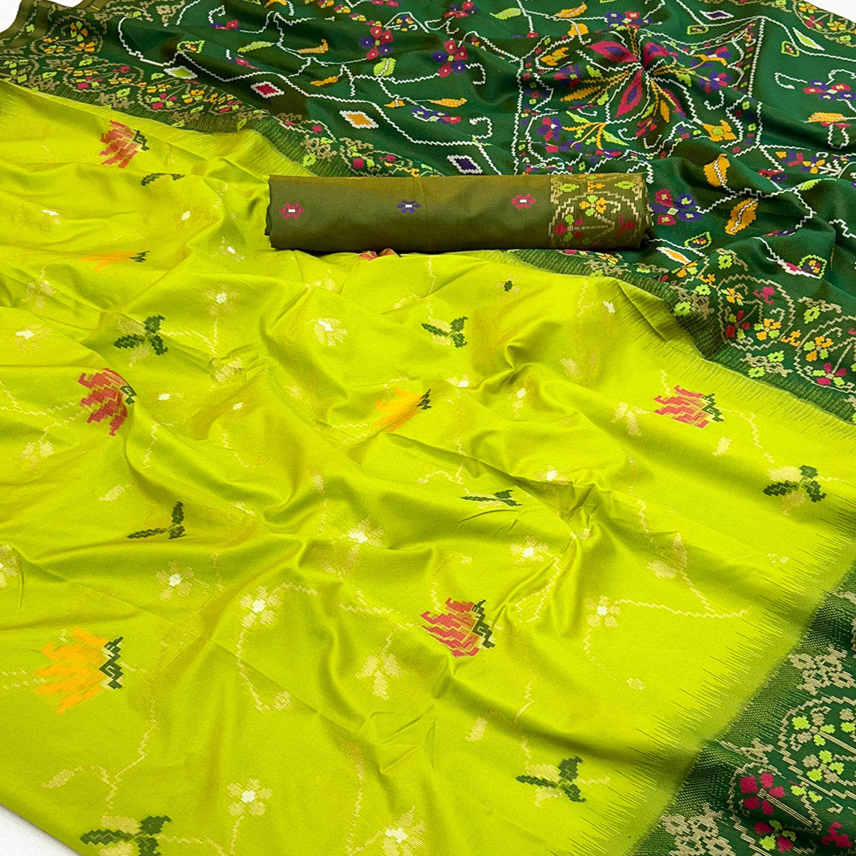 Green Floral Woven Pure Silk Saree