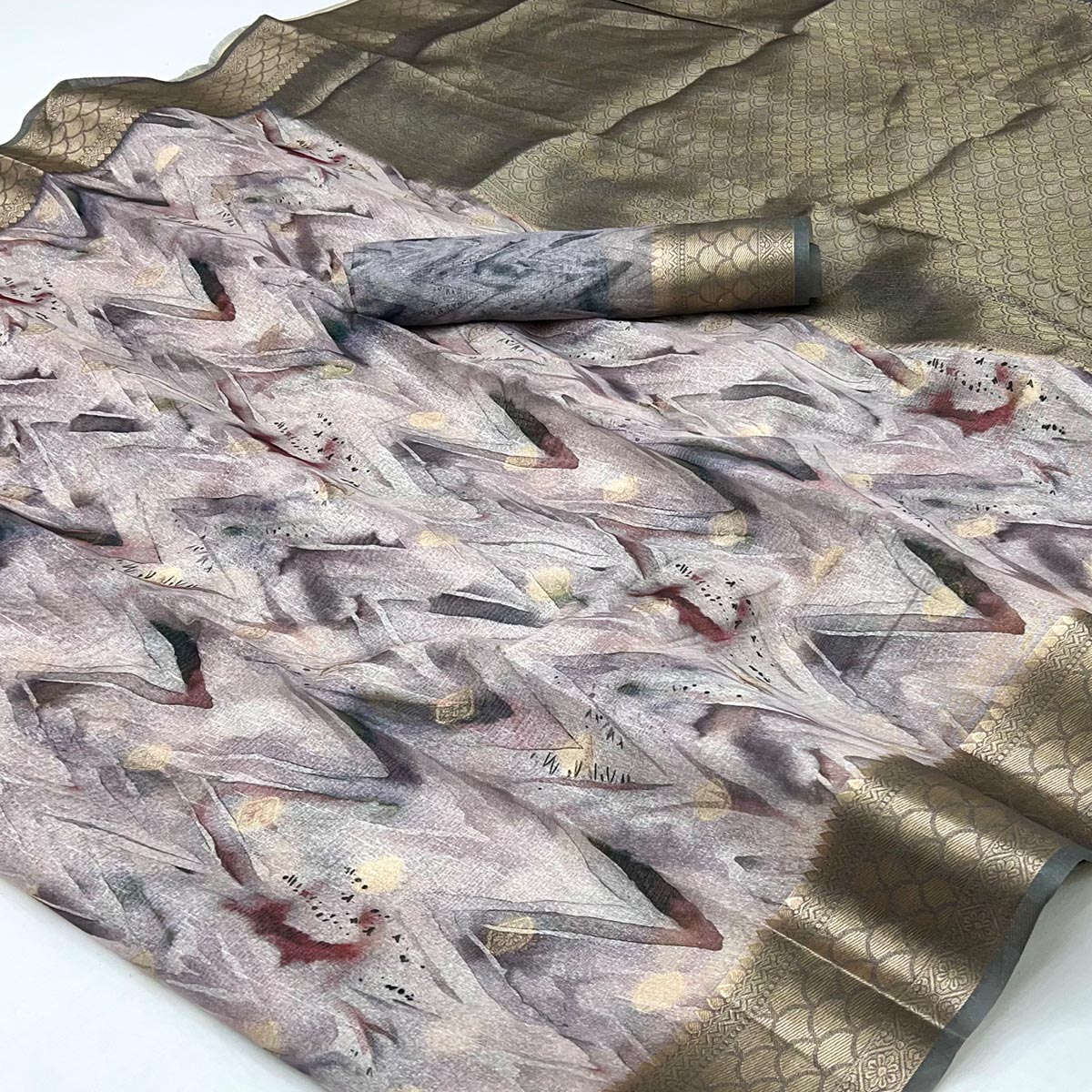 Elegant Grey Silk Blend Saree With Zig-Zag Digital Print & Weaving Work