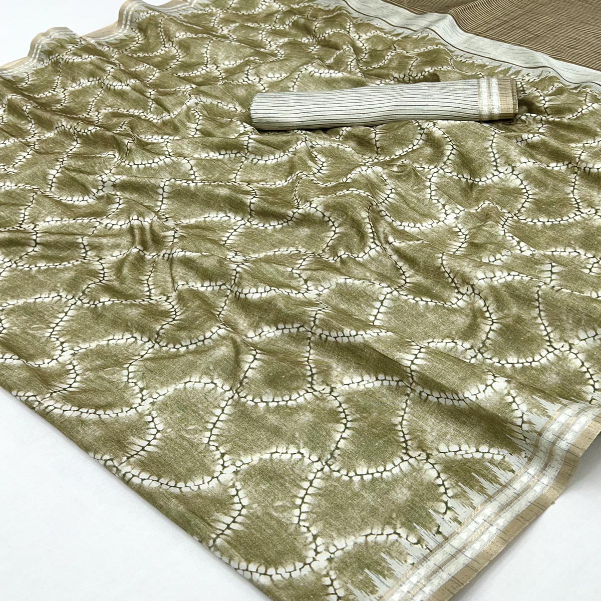 Opulent Green Silk Blend Saree Adorned With Digital Prints & Zari Border