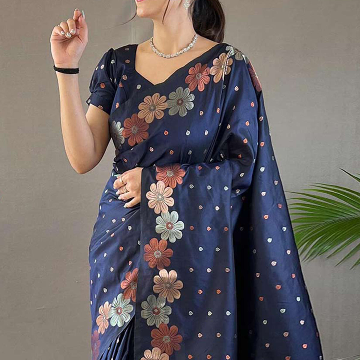 Navy Blue Women Floral Woven Kanjivaram Silk Saree