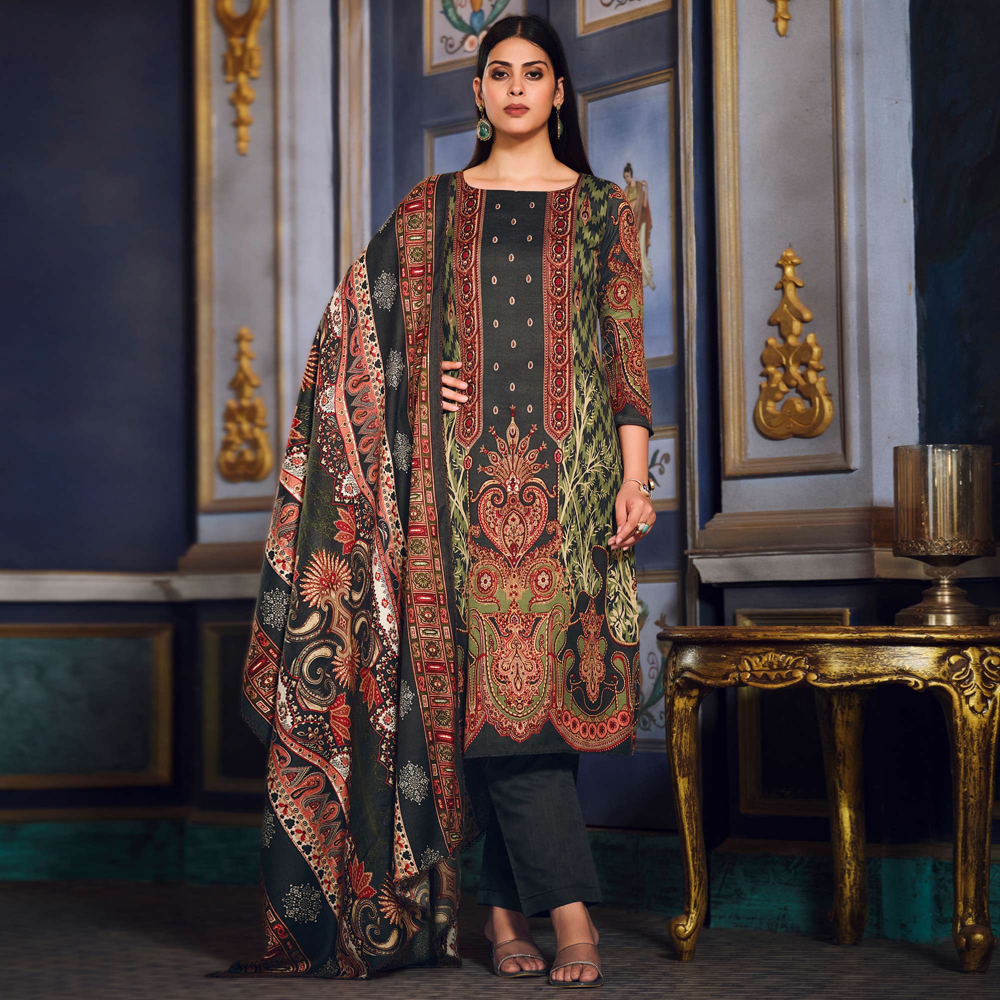 Grey Digital Printed Pashmina Woolen Suit