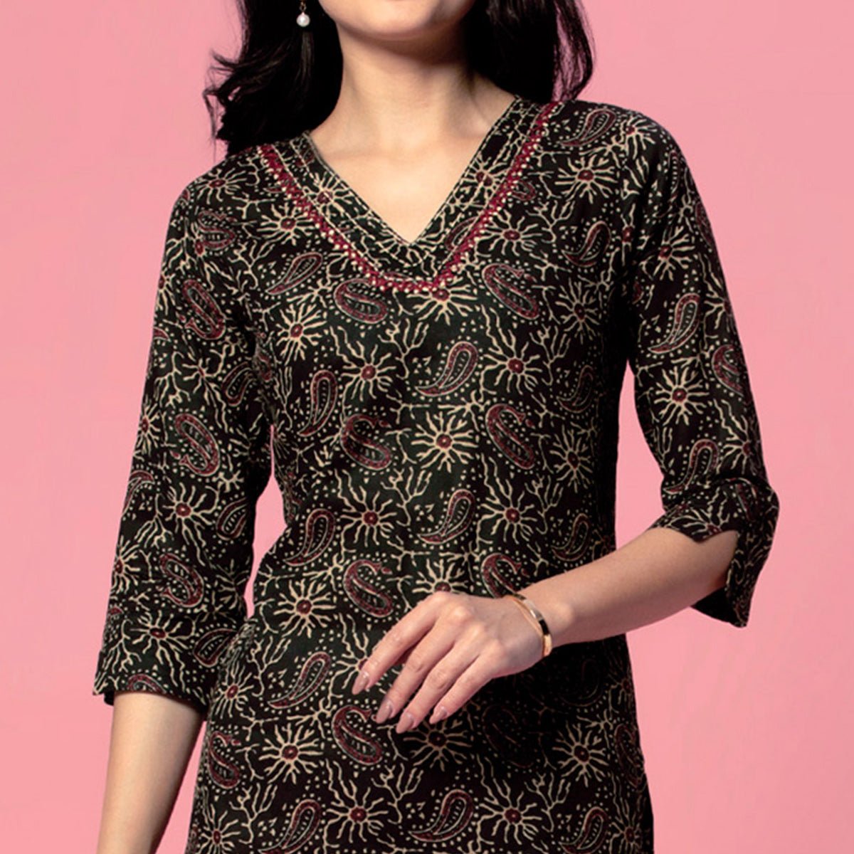 Black Floral Printed Pure Cotton Straight Kurti