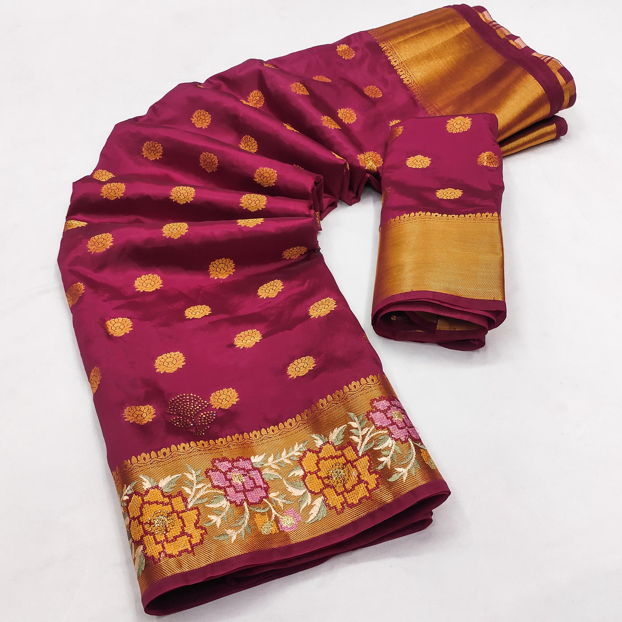 Magenta Zari Woven Jacquard Saree With Embroidery Border