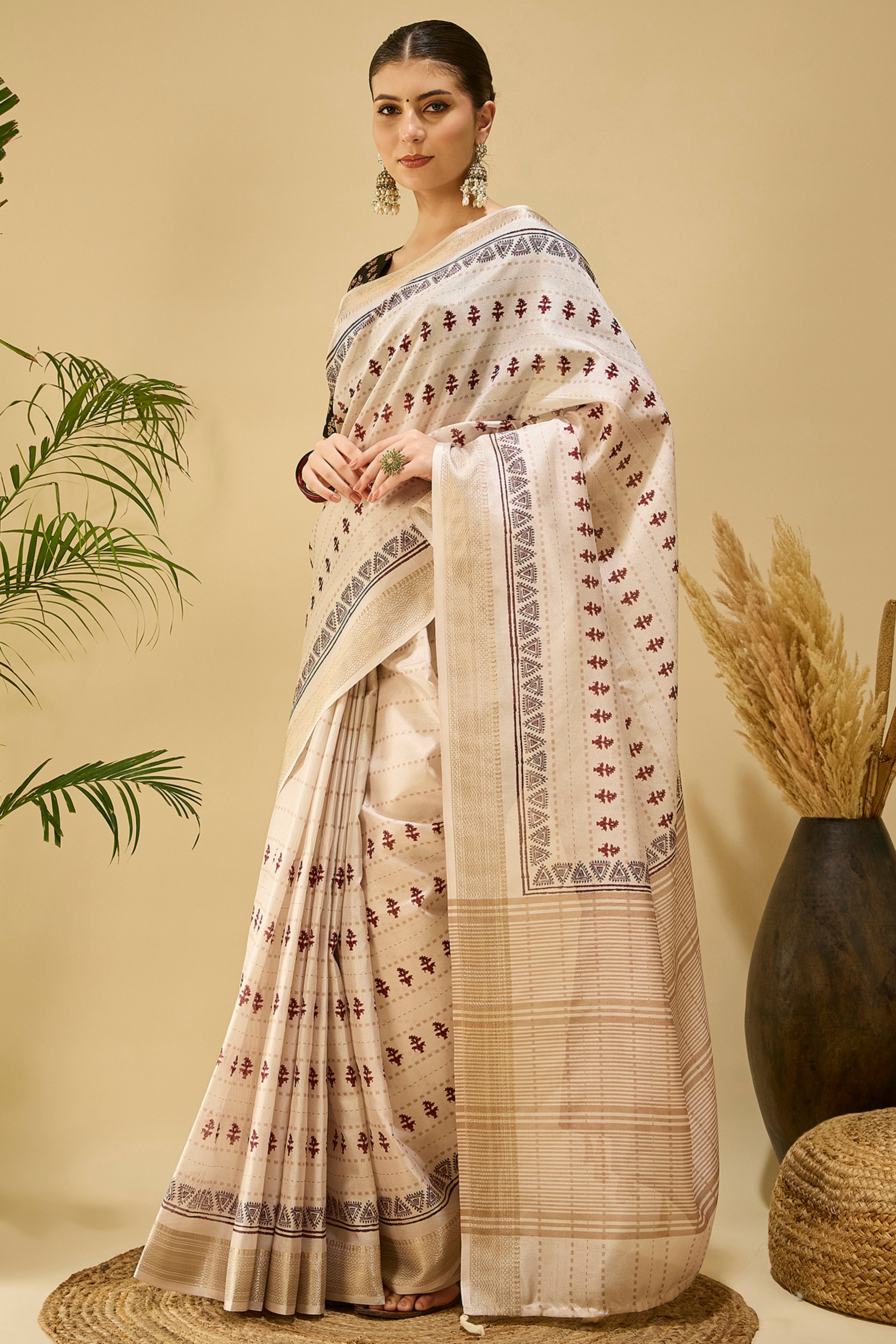 Elegant Cream Katki Cotton Silk Saree With Delicate Floral Prints & Tassel Pallu