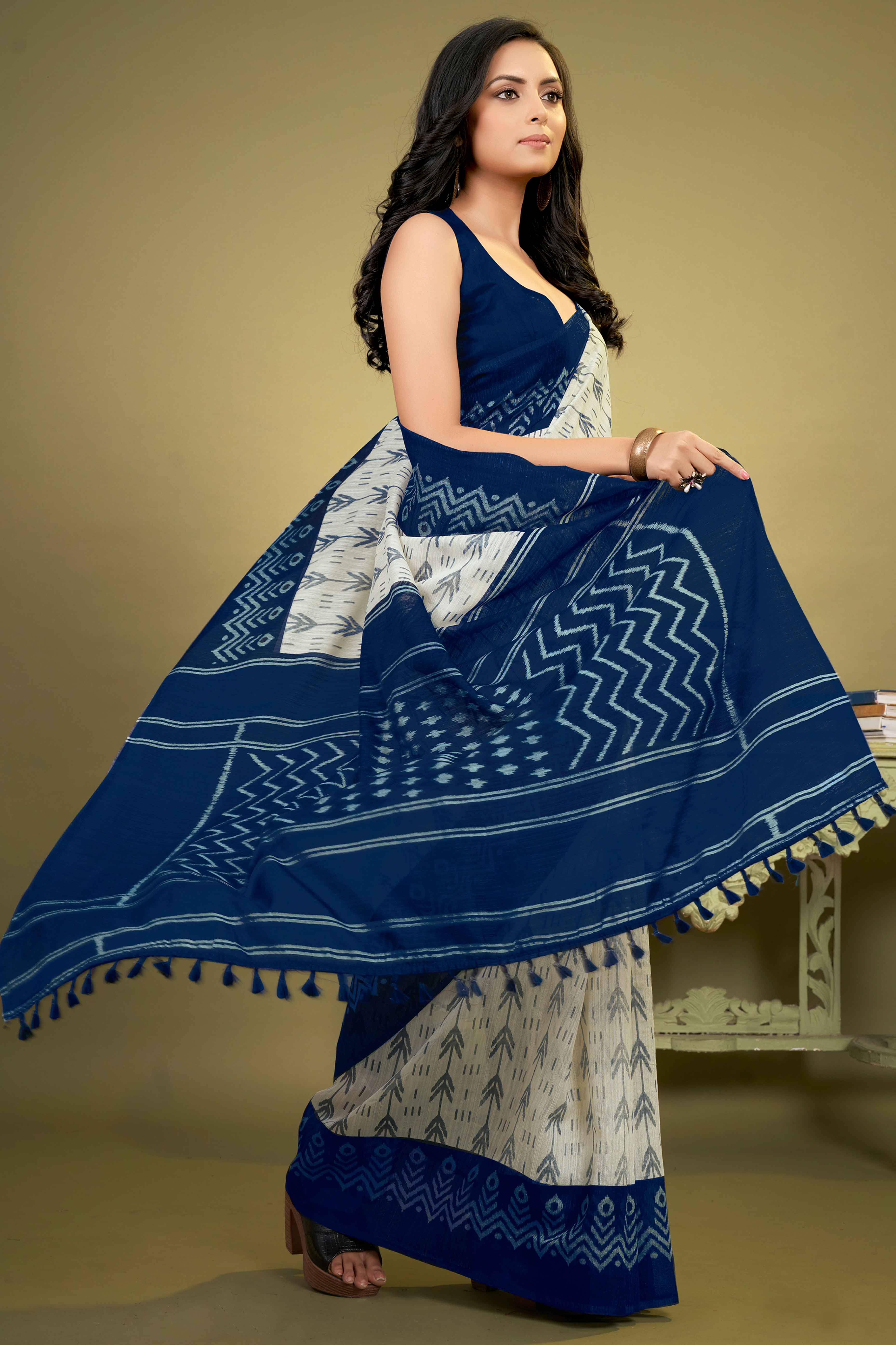 Blue Ikkat Printed Cotton Slub Saree