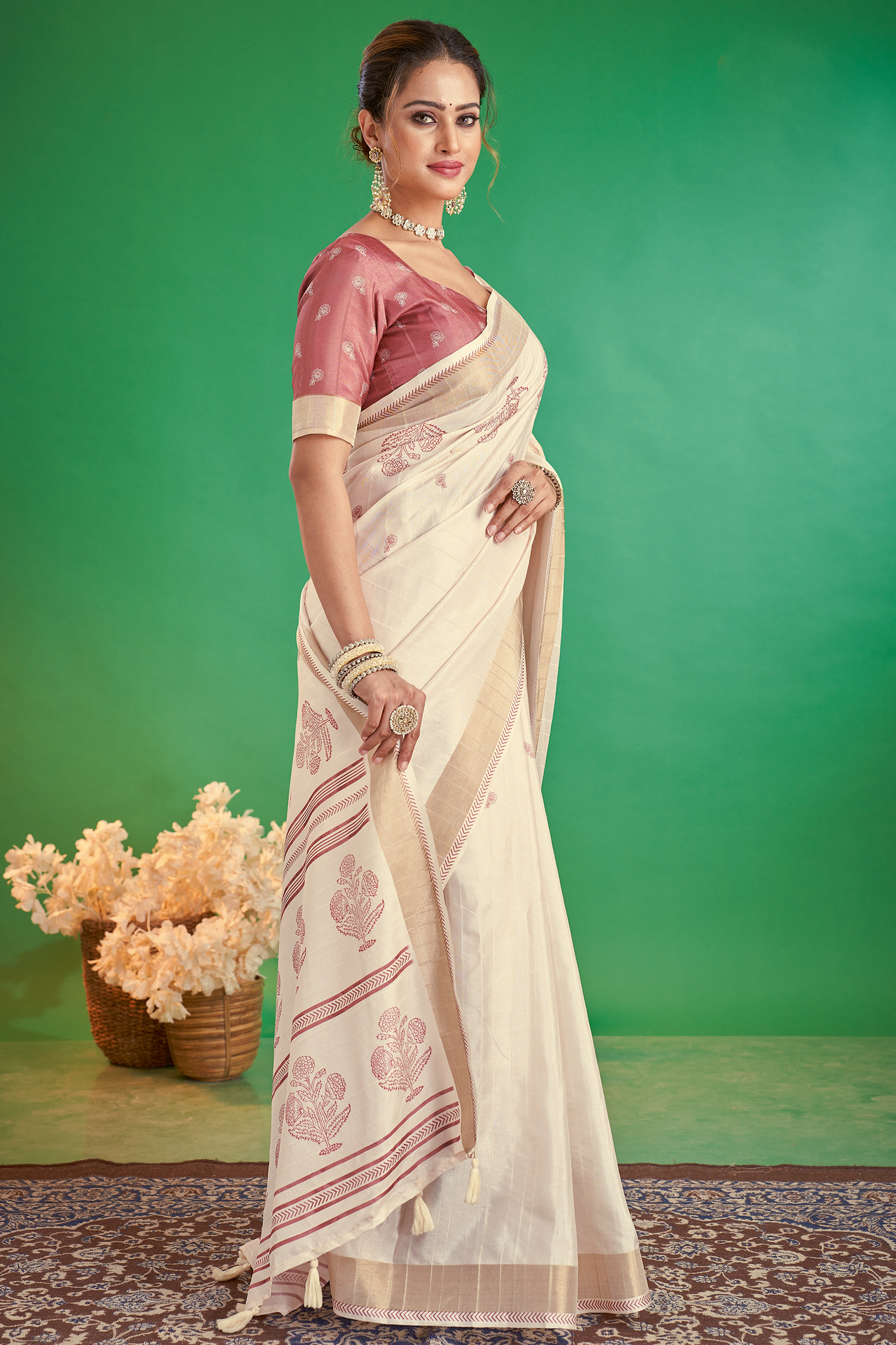 Charming Offwhite & Rose Pink Floral Printed Kotha Cotton Silk Saree Adorned With Tassel Pallu