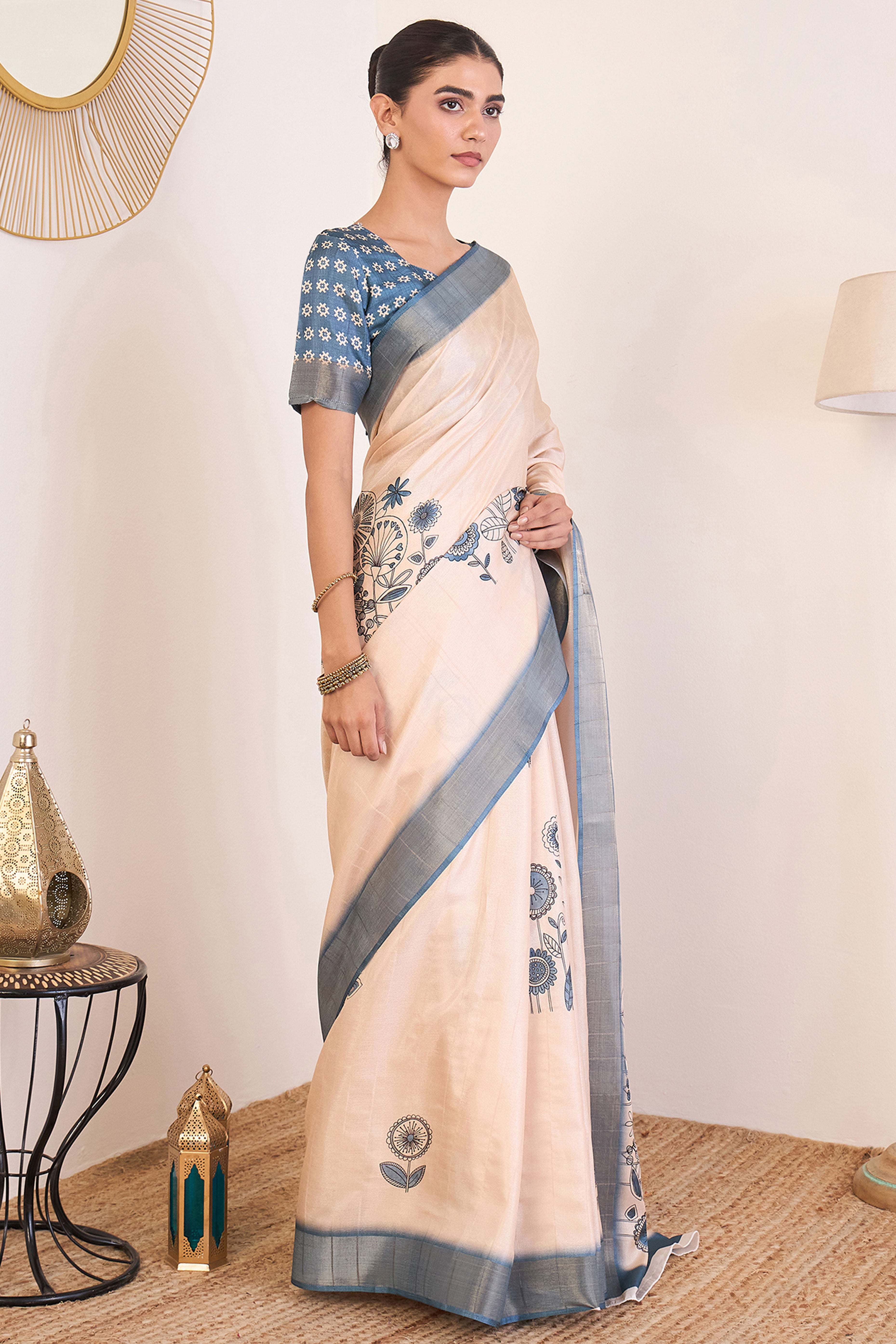 Elegant Greyish Blue Floral Printed Kotha Cotton Silk Saree Reflecting Subtle Sophistication