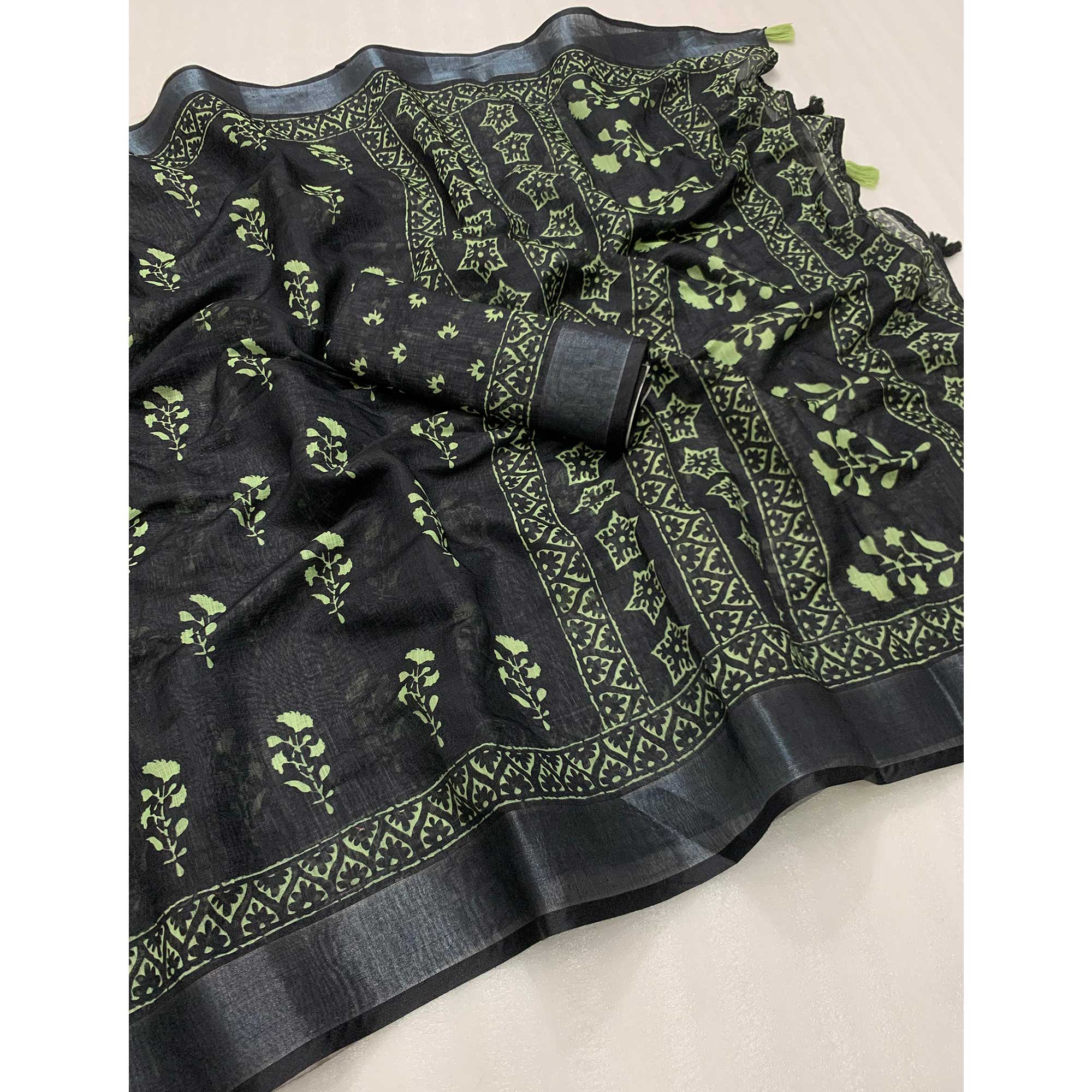 Black Floral Digital Printed Linen Saree