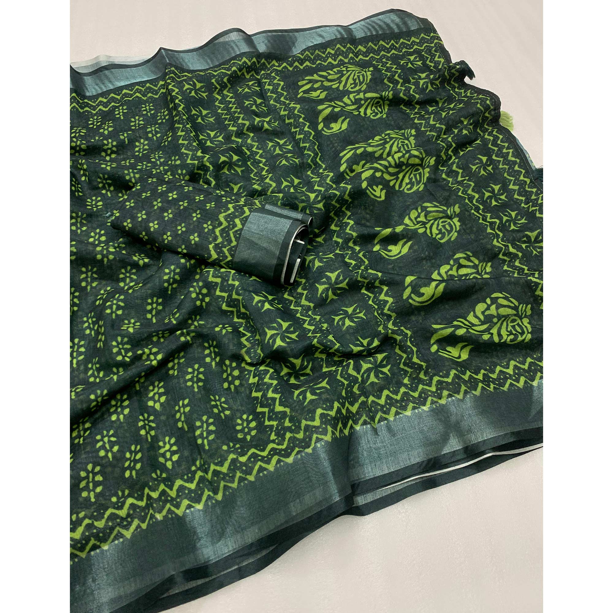 Green Floral Digital Printed Linen Saree