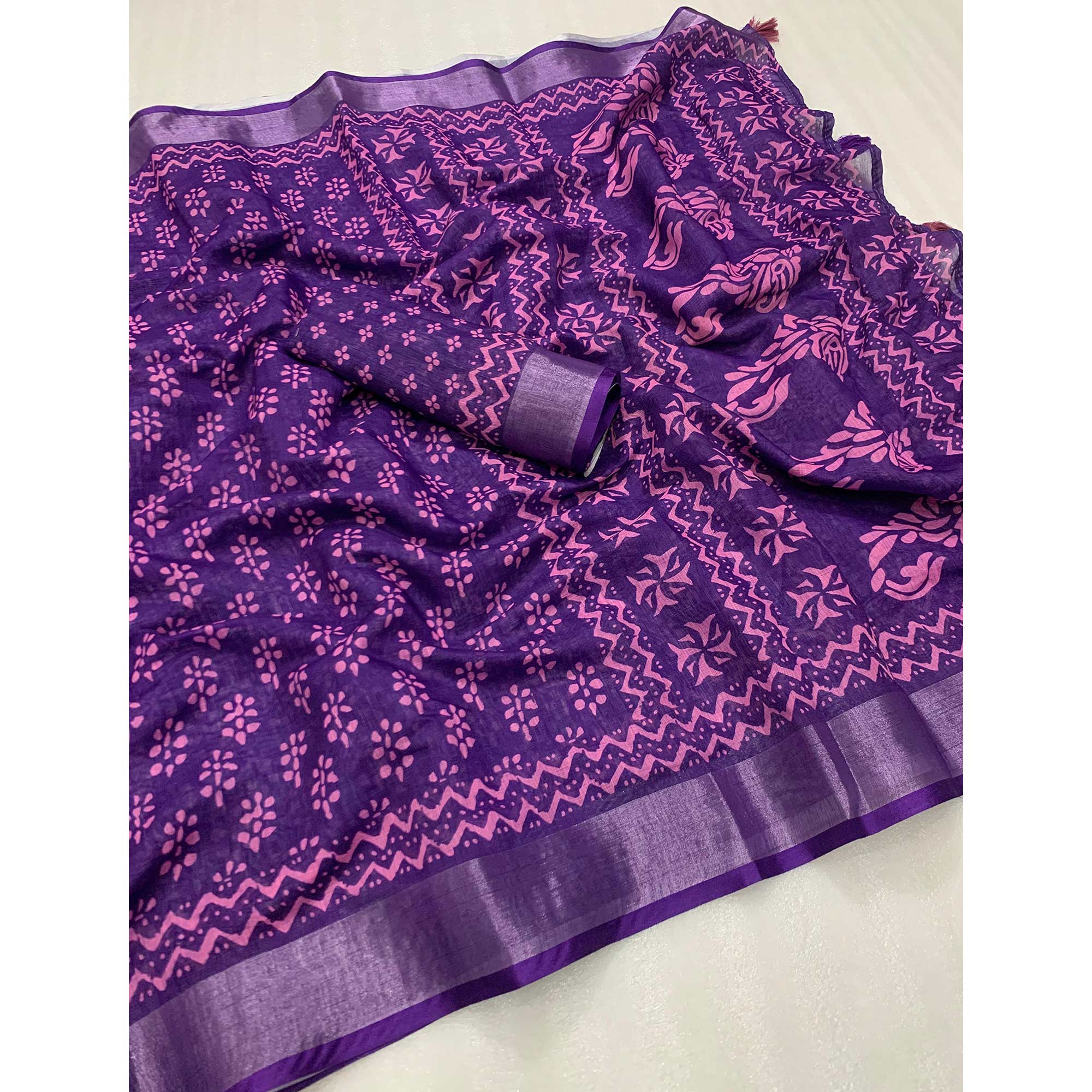 Violet Floral Digital Printed Linen Saree