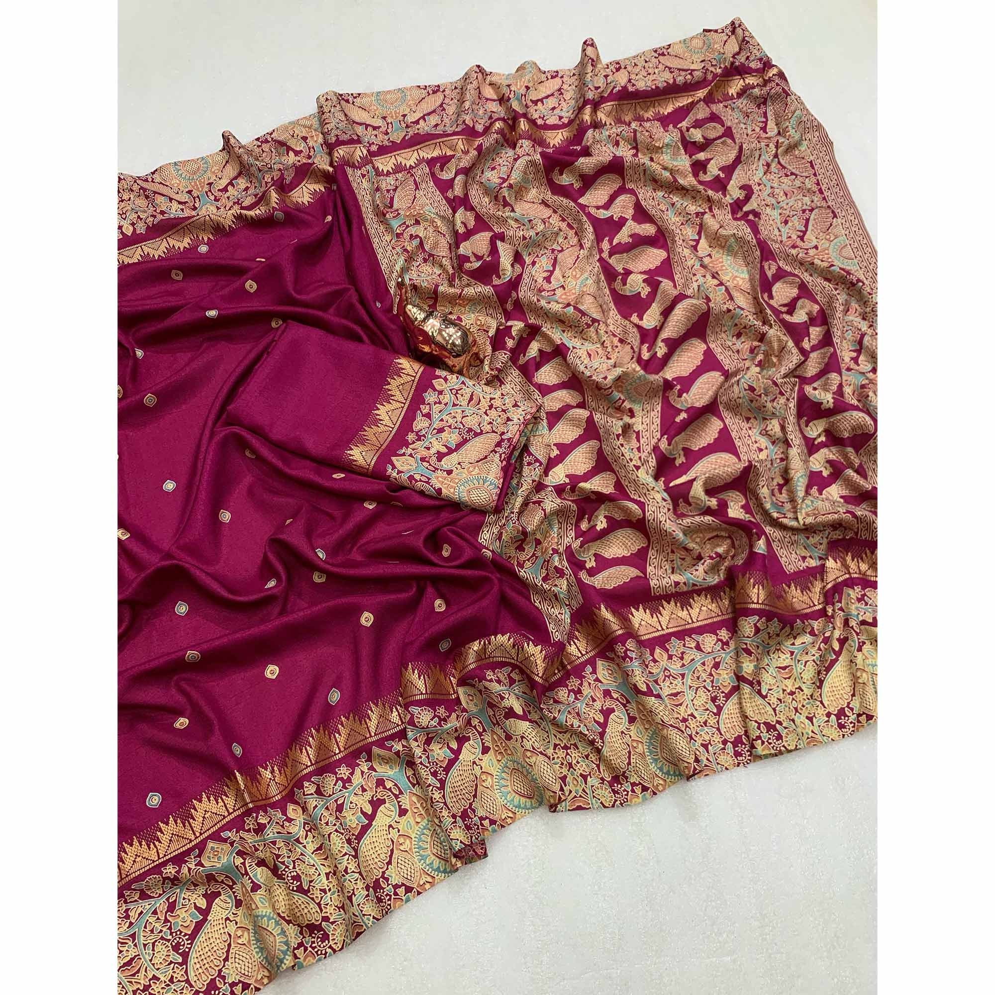 Magenta Cotton Silk Saree with Zari-Woven Border and Striking Printed Patterns