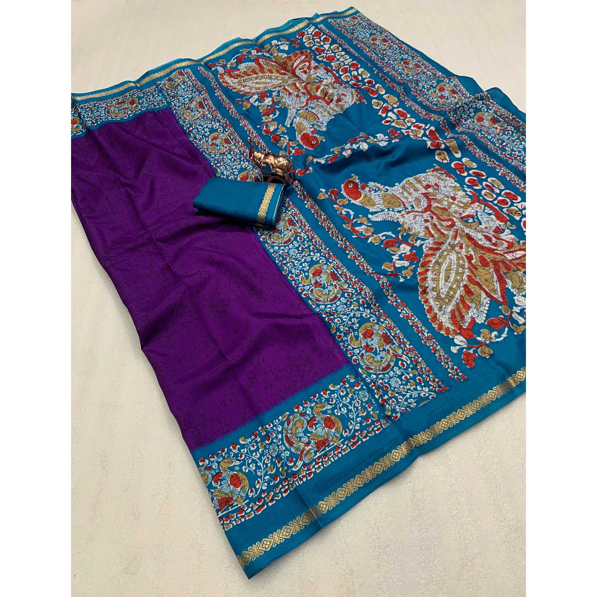 Purple Dola Silk Saree with Abstract Patterns and Kalamkari Pallu Art
