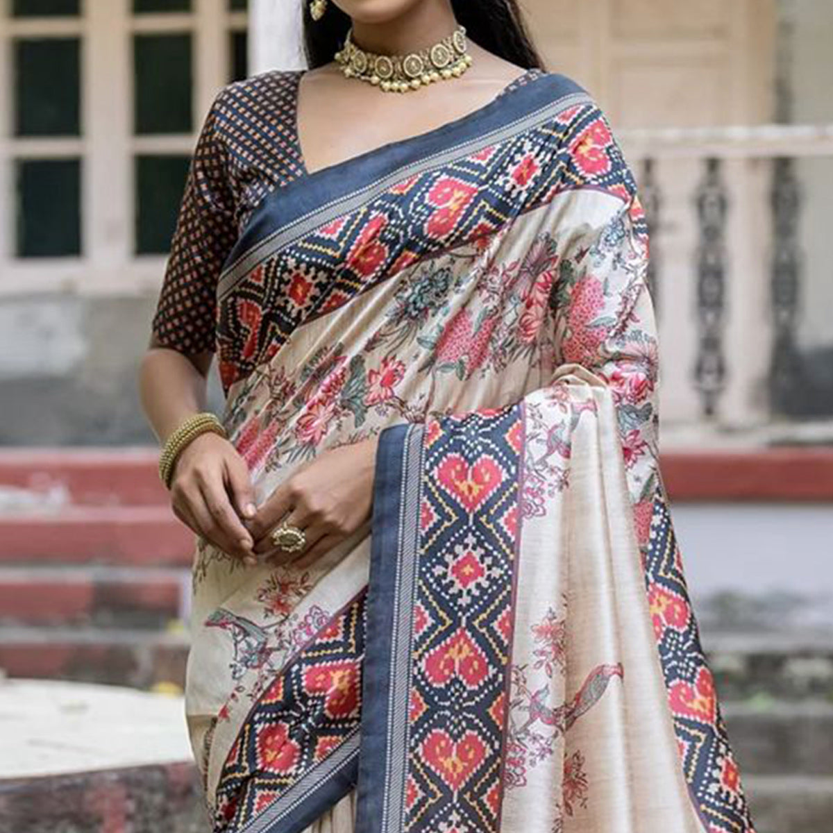 Beige & Grey Floral Printed Tussar Silk Saree