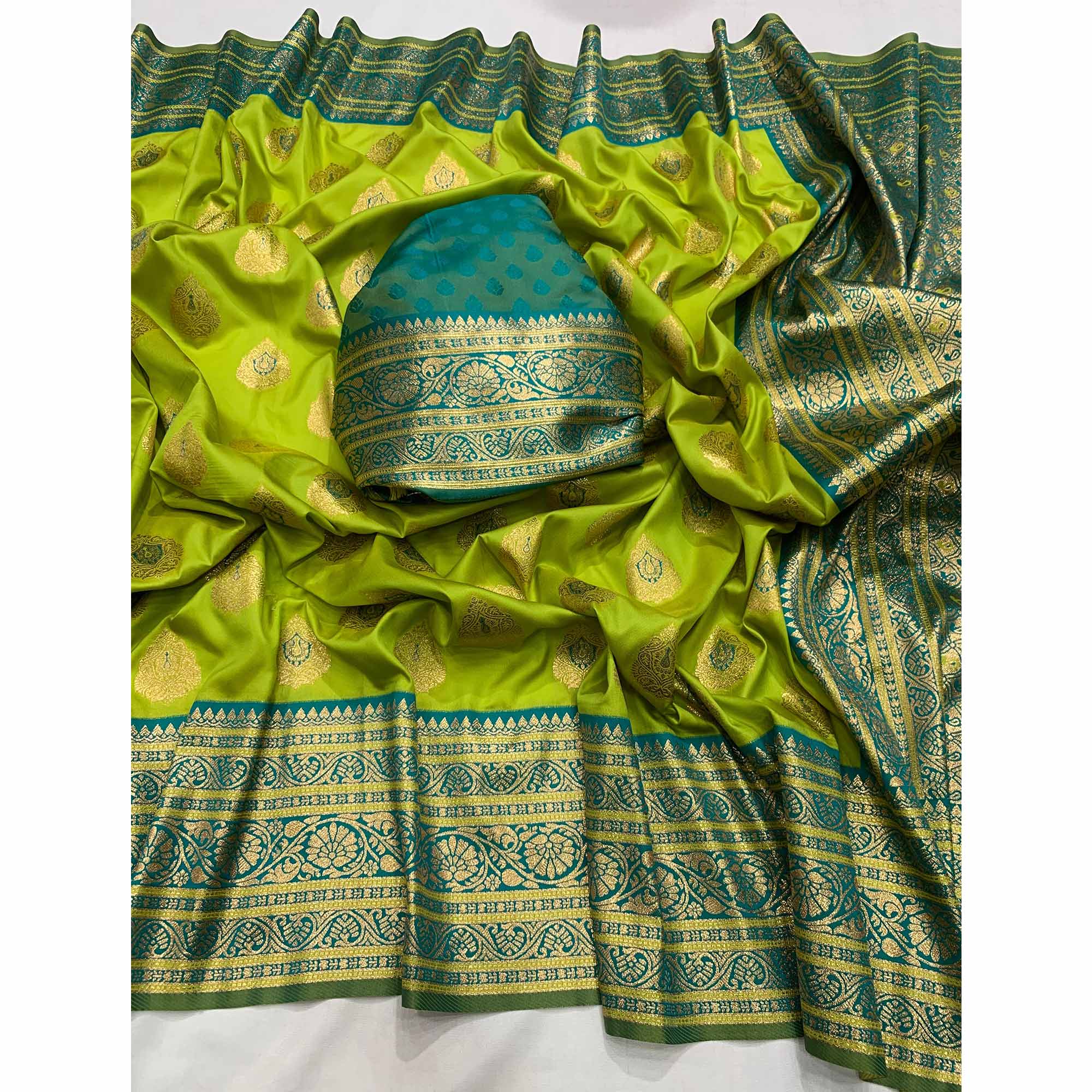 Green Butti Work Banarasi Silk Saree