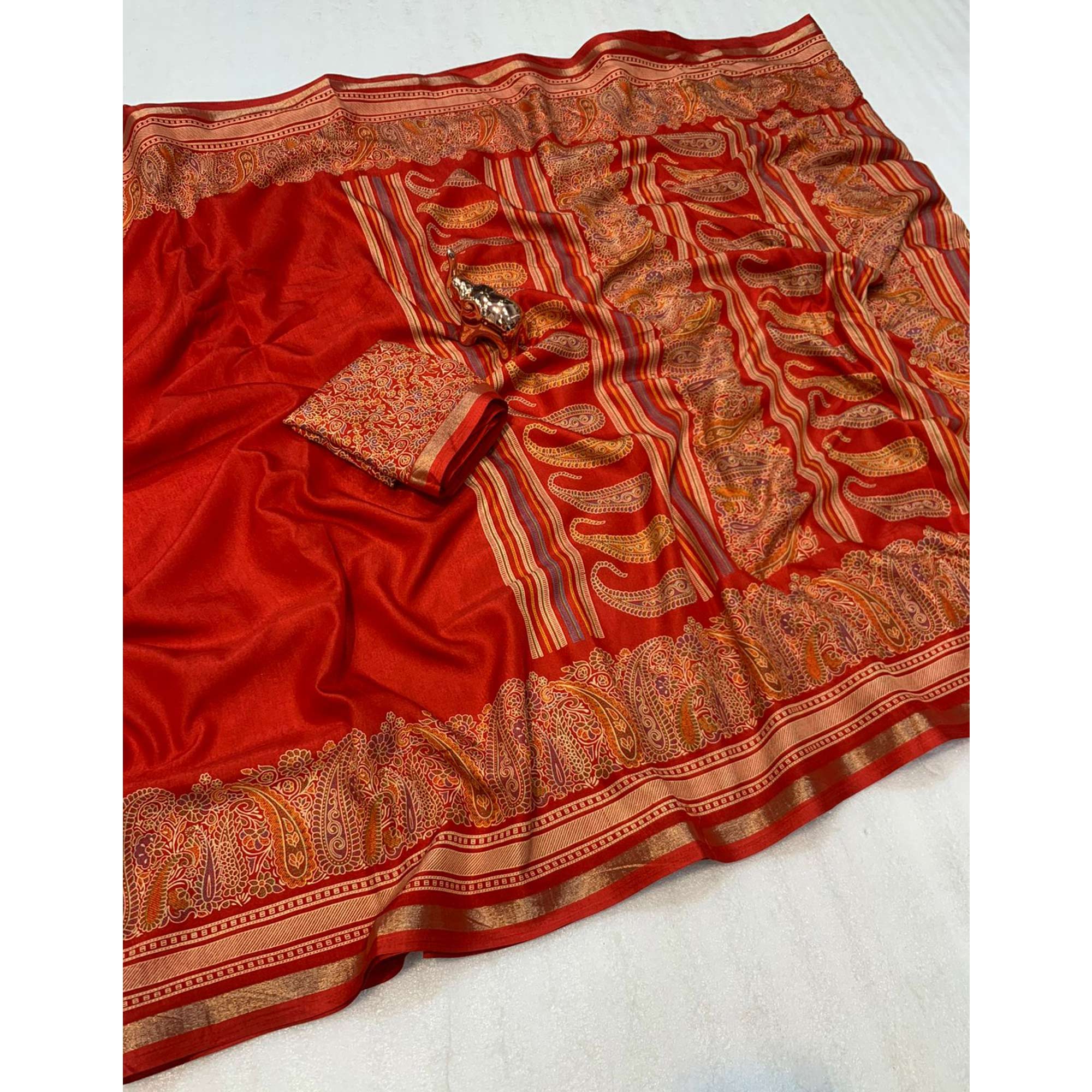 Red Silk Blend Saree With Timeless Kashmiri Print Elegance