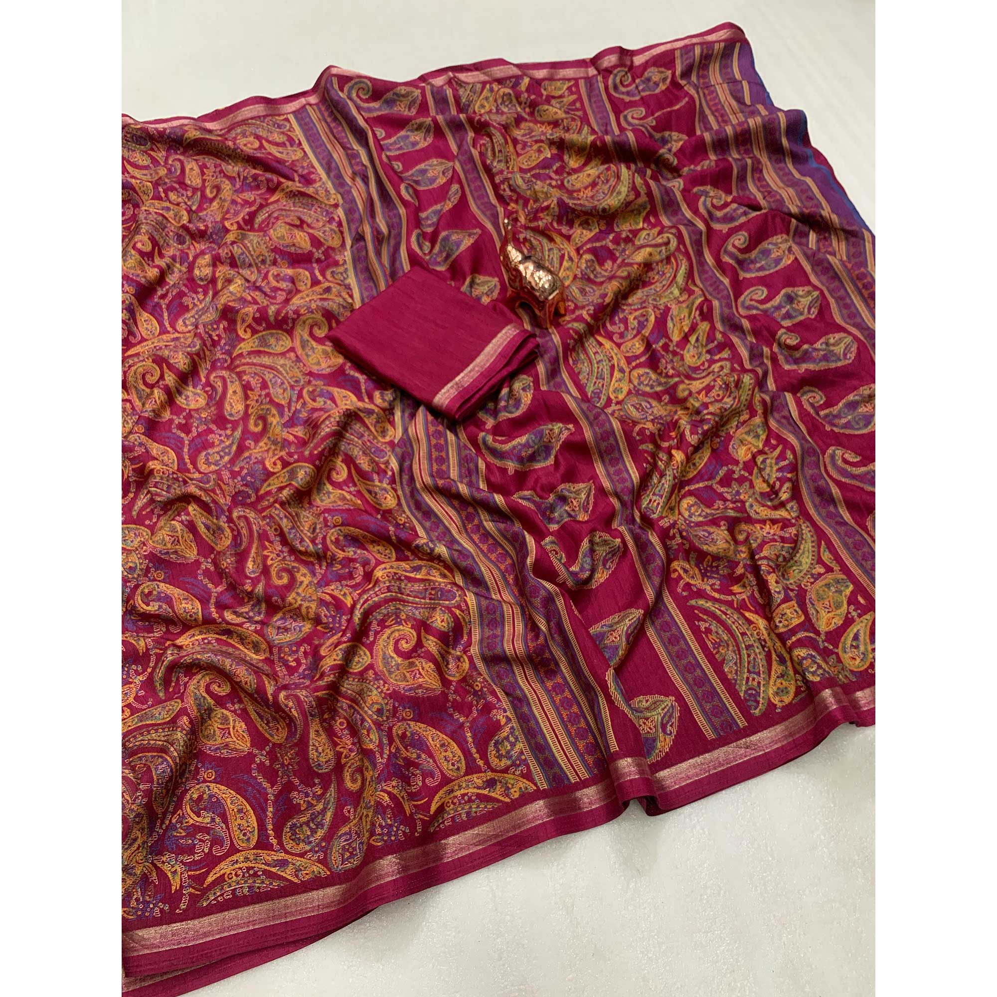 Magenta Cotton Blend Saree with Ethnic Kashmiri-Inspired Paisley Design