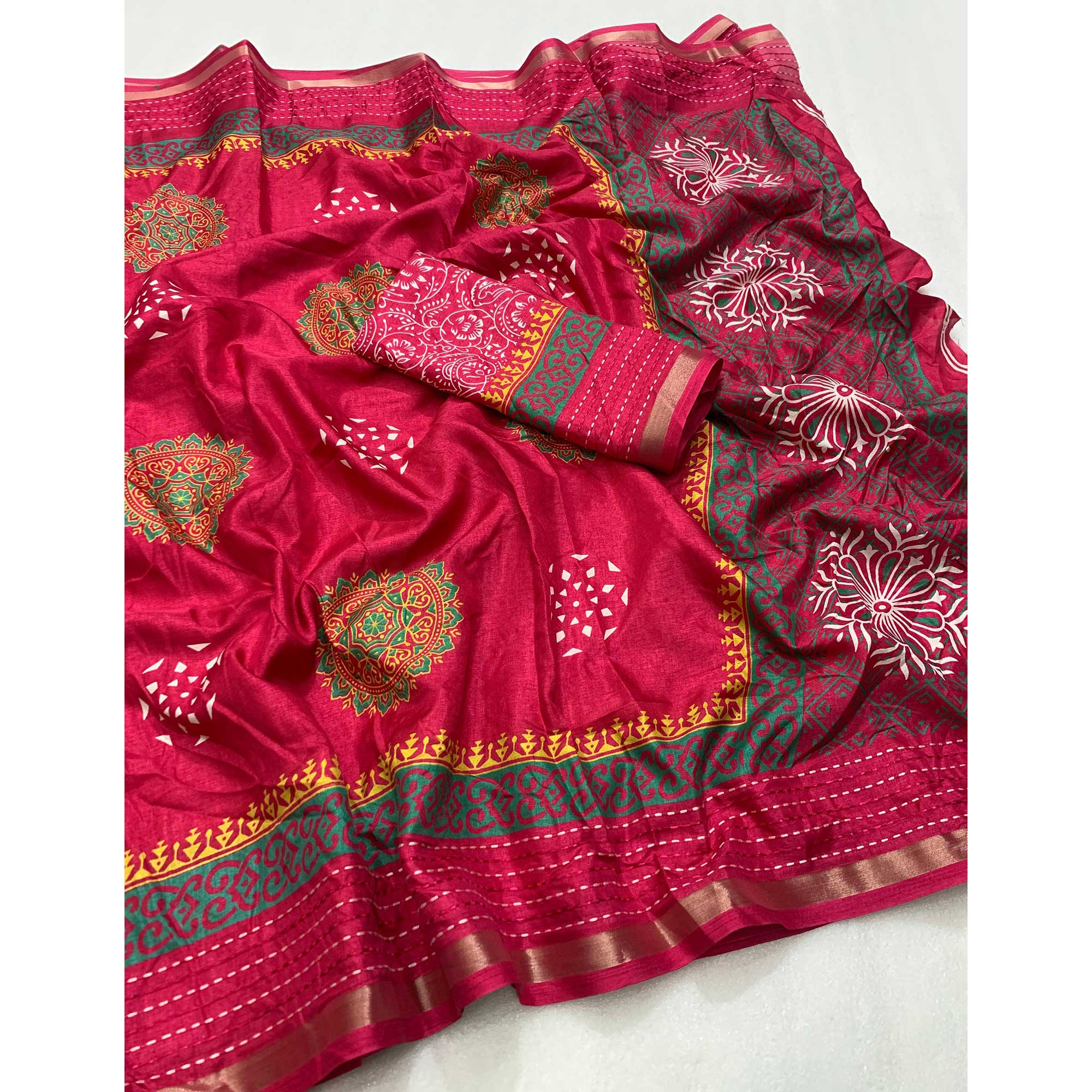 Pink Floral Printed Crepe Cotton Saree With Thread Border