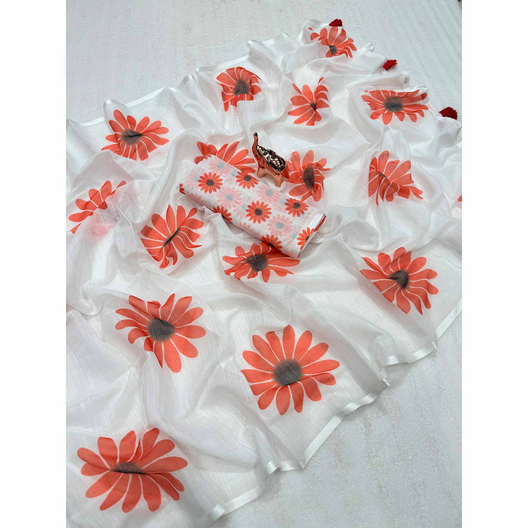 Sophisticated White Floral Digital Printed Linen Silk Saree With Tassel Pallu