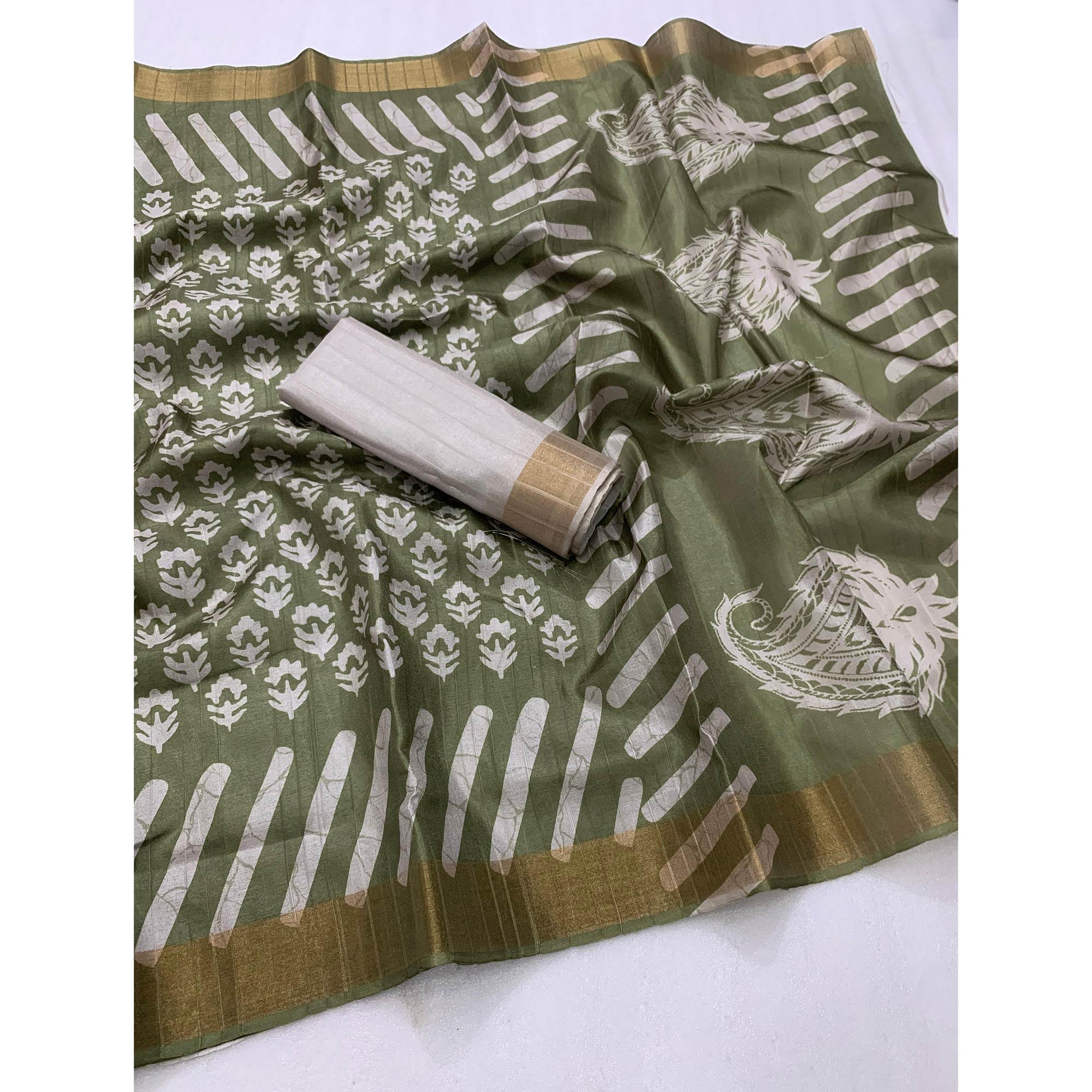 Green Floral Digital Printed Tussar Silk Saree