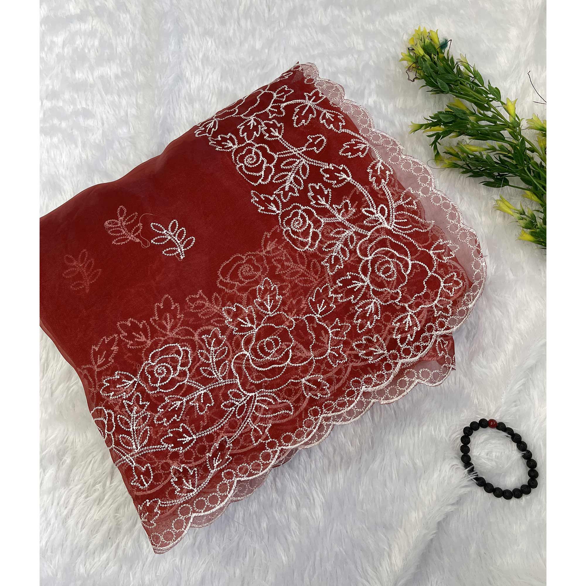 ARSA-NAYANTARA-MAROON