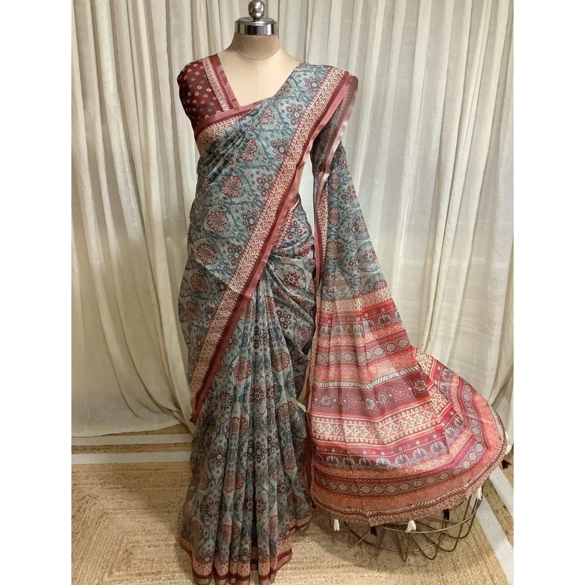 Off White Kalamkari Floral Printed Chanderi Saree