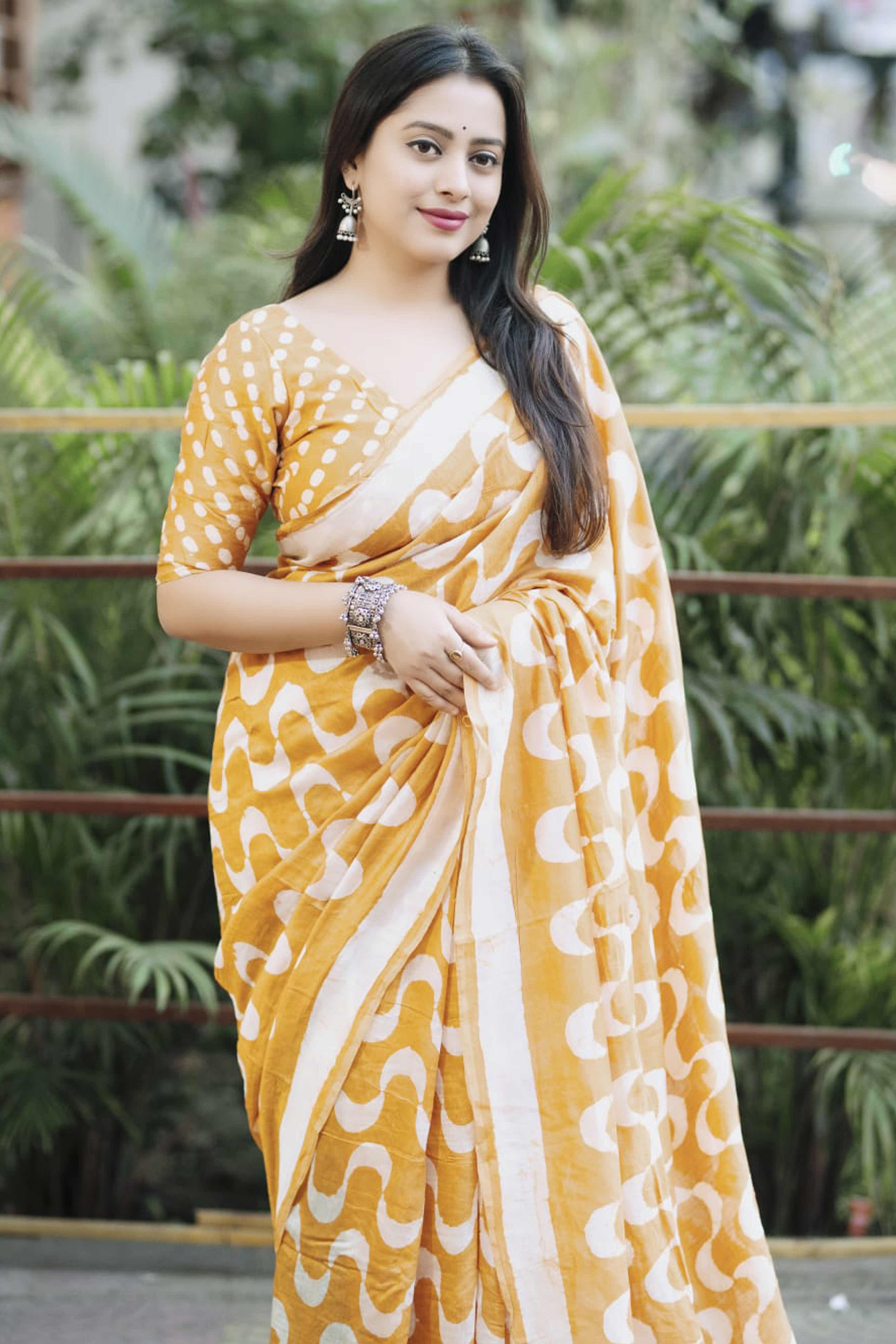 Mustard Linen Saree With Vibrant Zig Zag Digital Print & Trendy Tassel Pallu