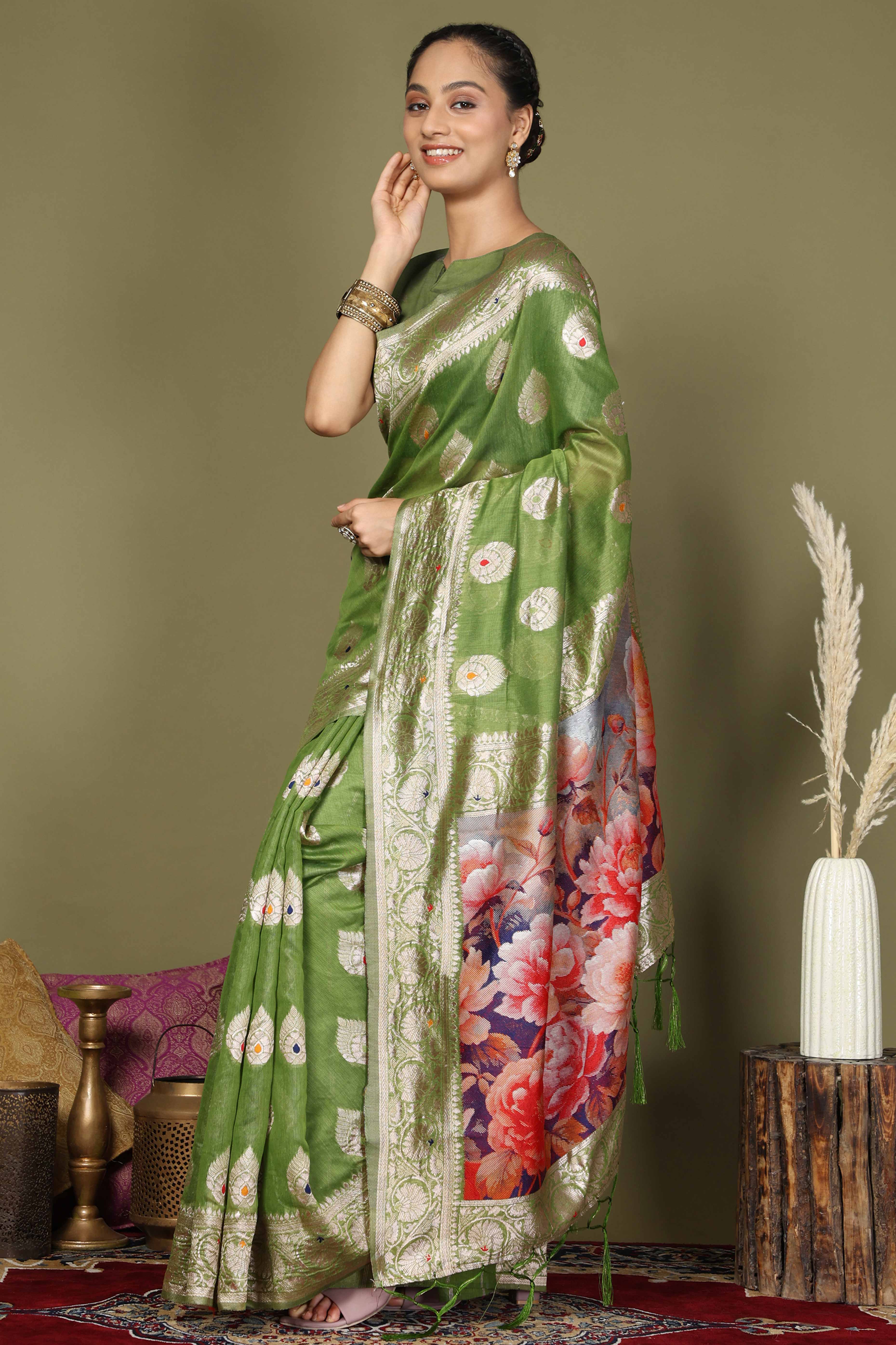 Green Saree In Linen Cotton Featuring Floral Zari Weaving & Digital Printed Pallu