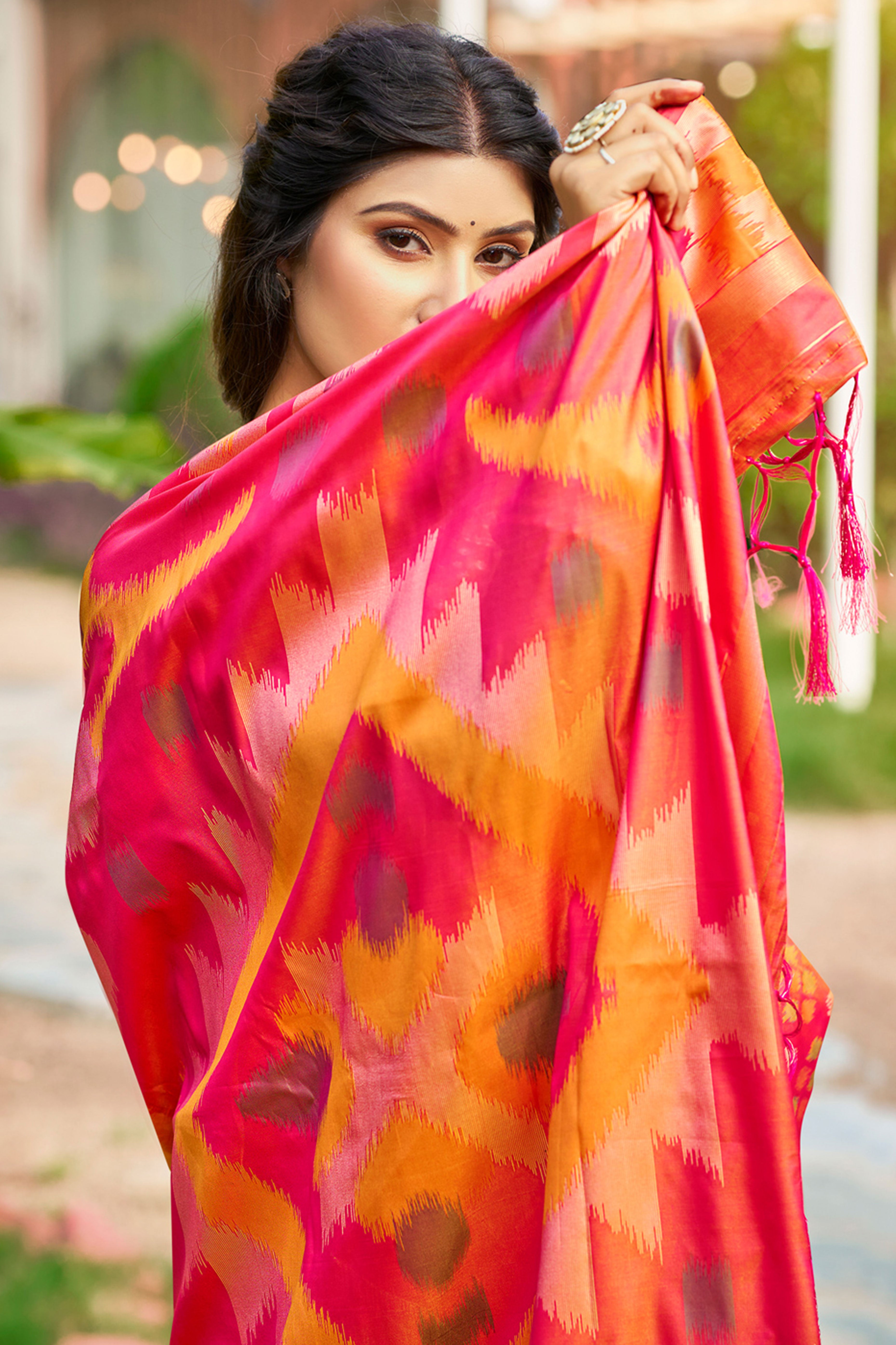 Classic Yellow Pochampally Ikkat Silk Blend Saree Completed With Refined Weaving & Tassel Pallu