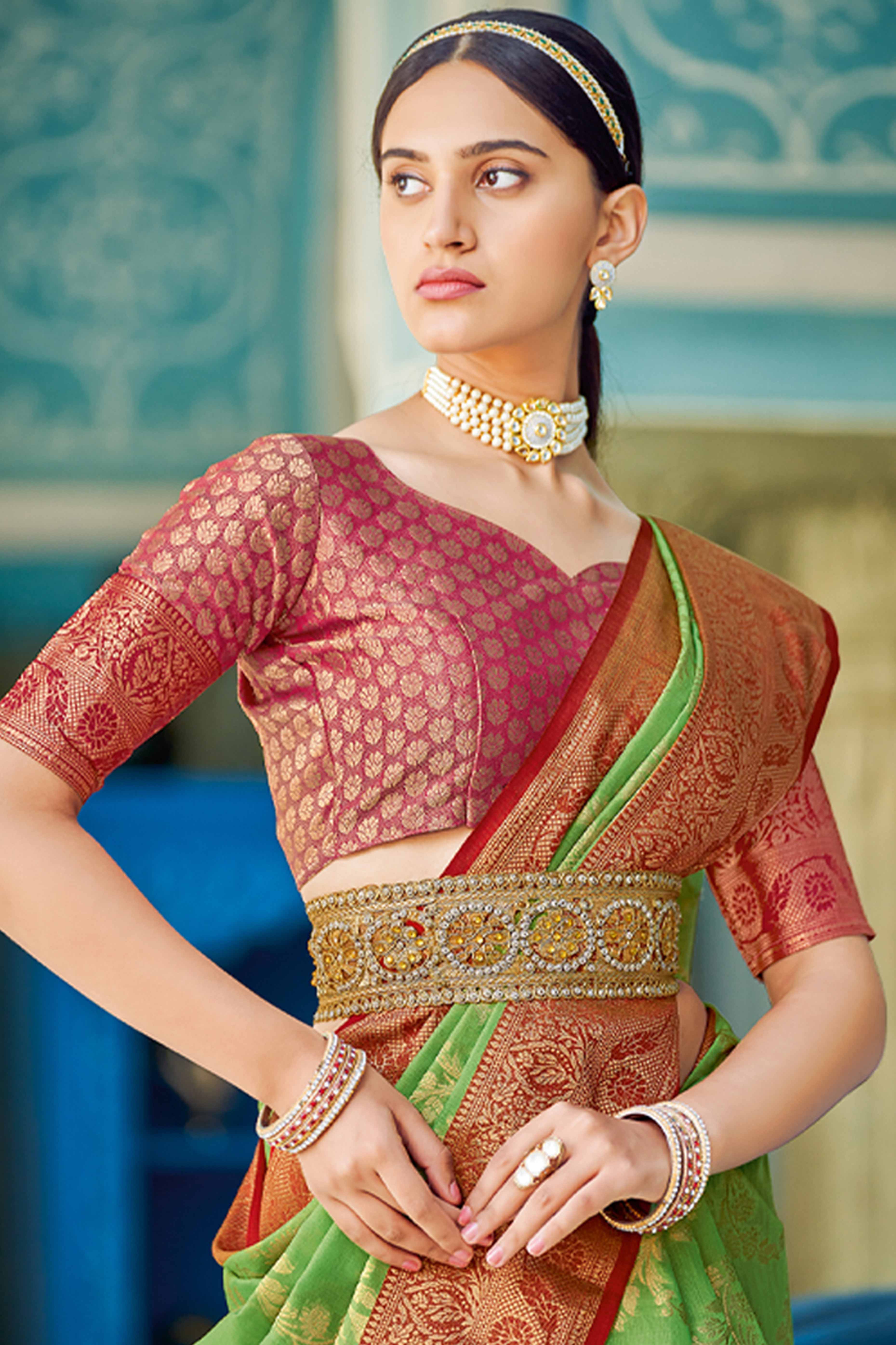 Green Saree Featuring Exquisite Floral Zari Weaving On Linen Cotton