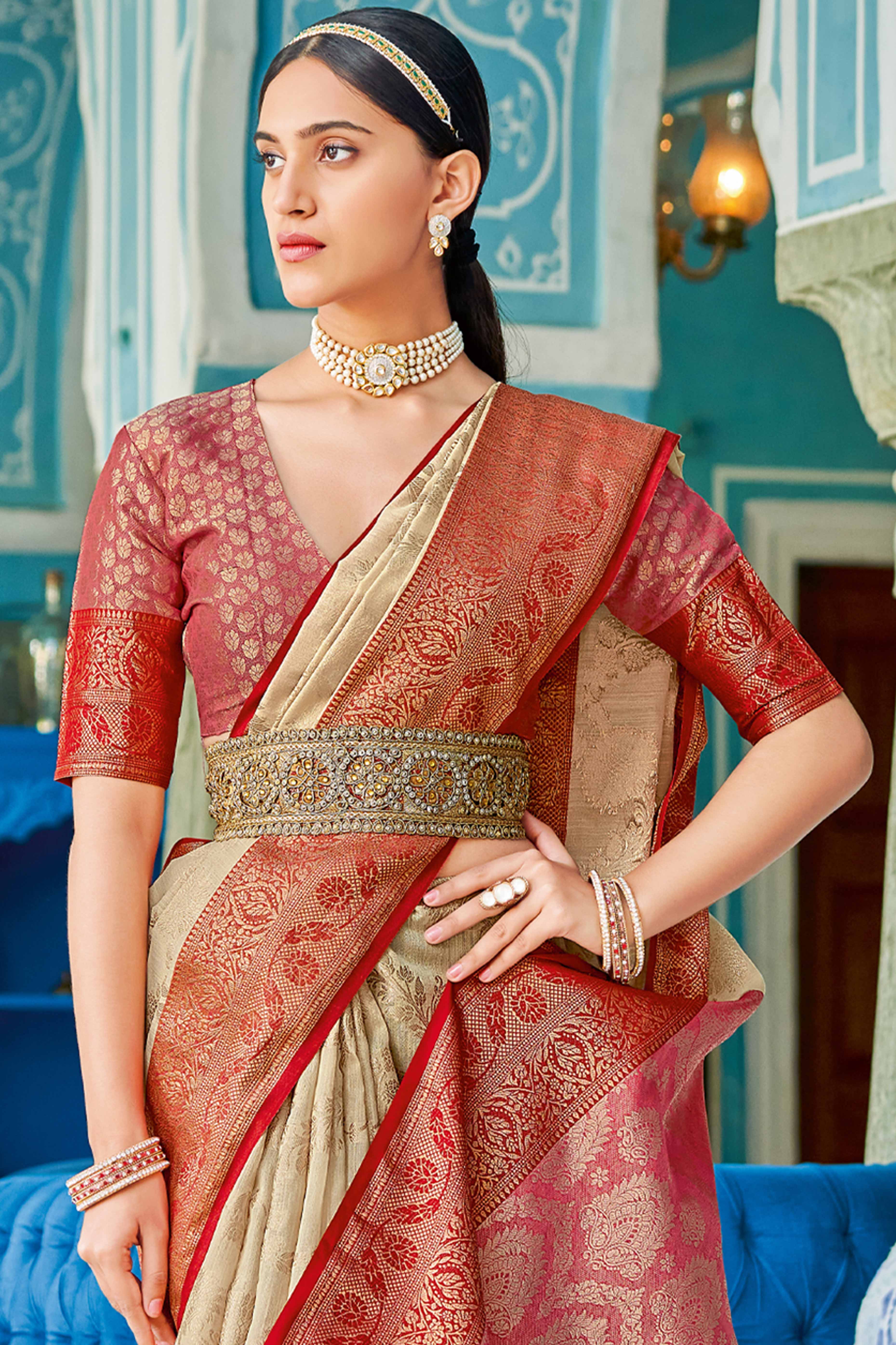 Cream Saree Featuring Exquisite Floral Zari Weaving On Linen Cotton