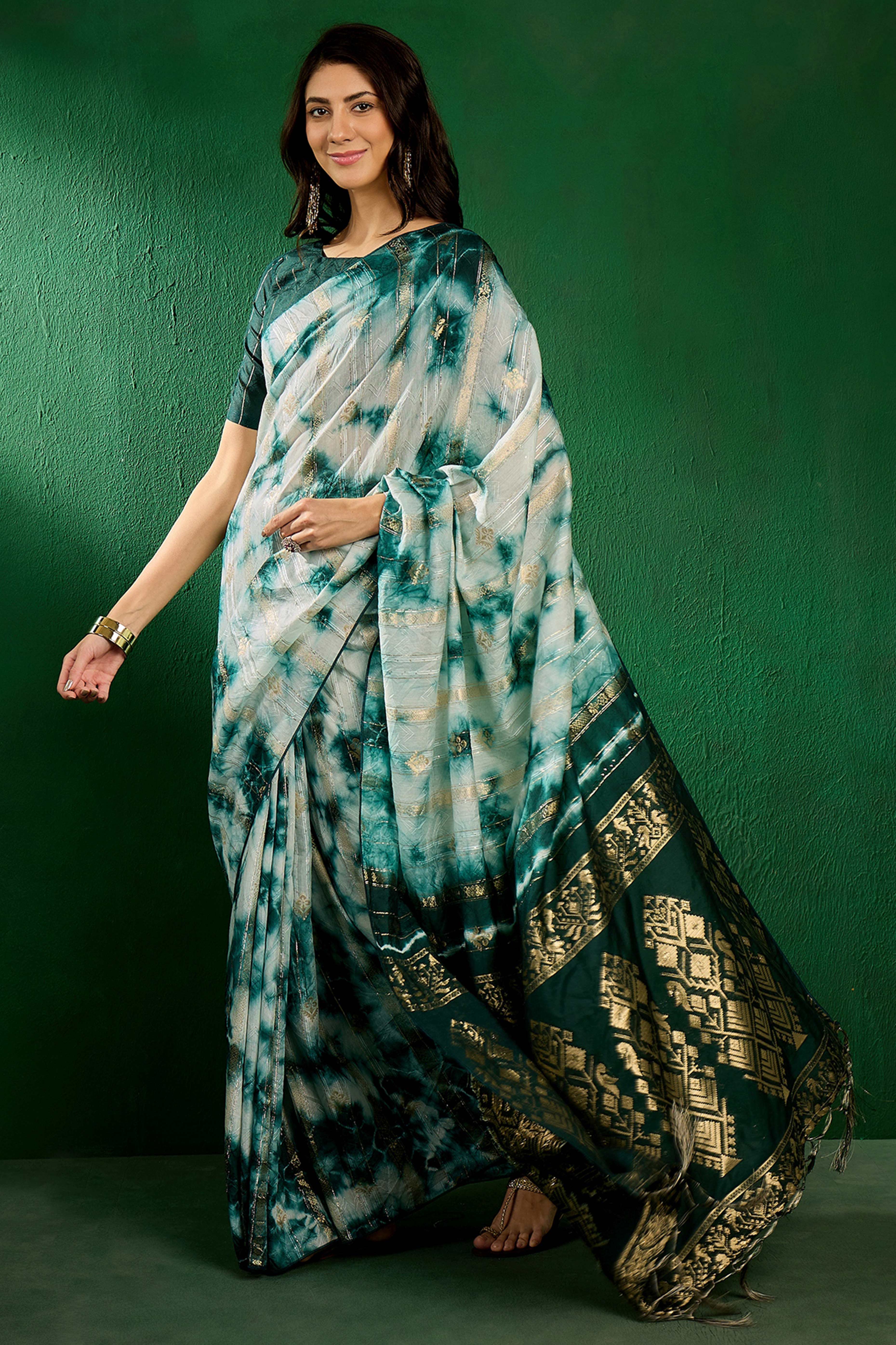 Floral Zari Woven Green Saree In Cotton Blend With Sparkling Sequins & Elegant Tassel Pallu