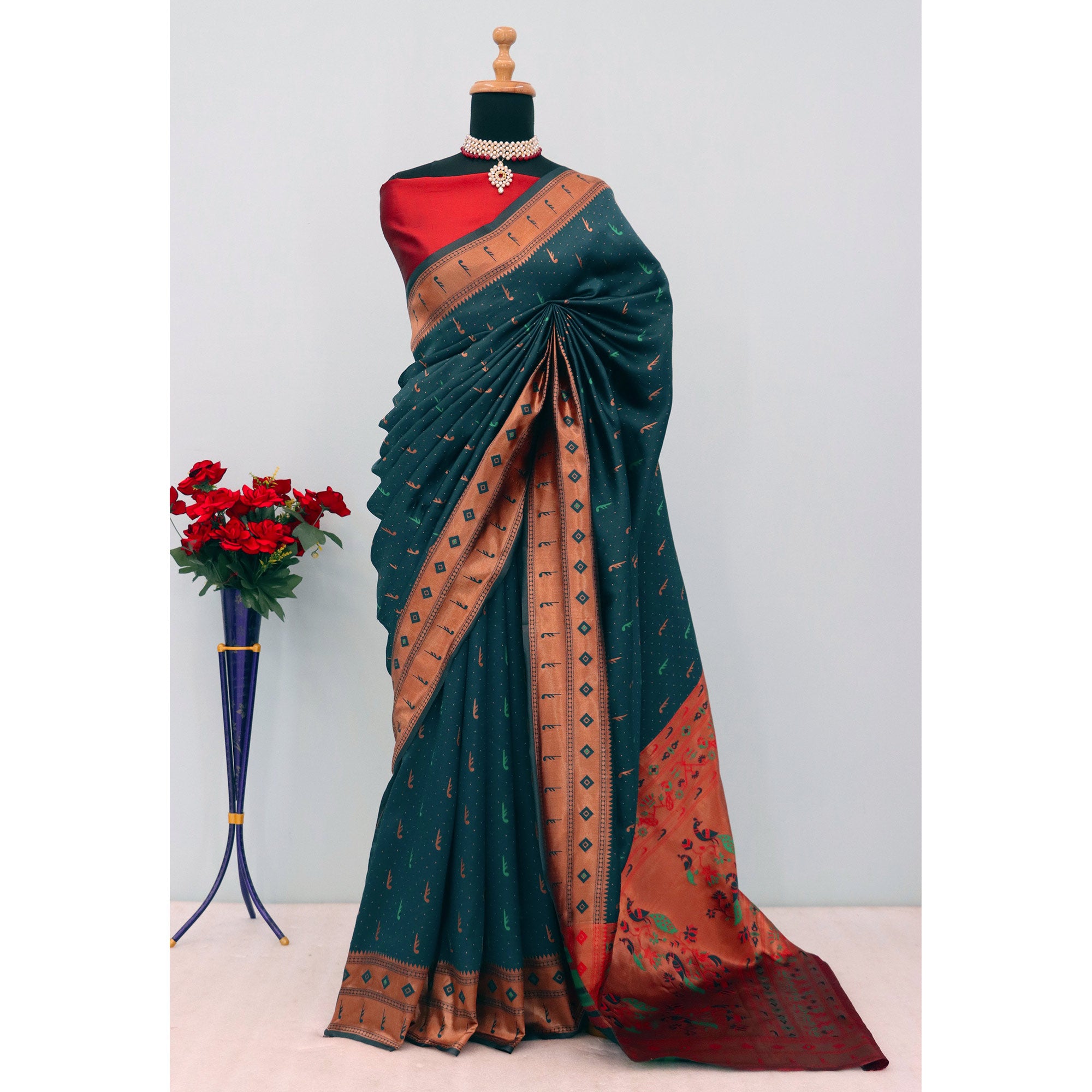 Morpich Green Woven Pure Silk Paithani Saree
