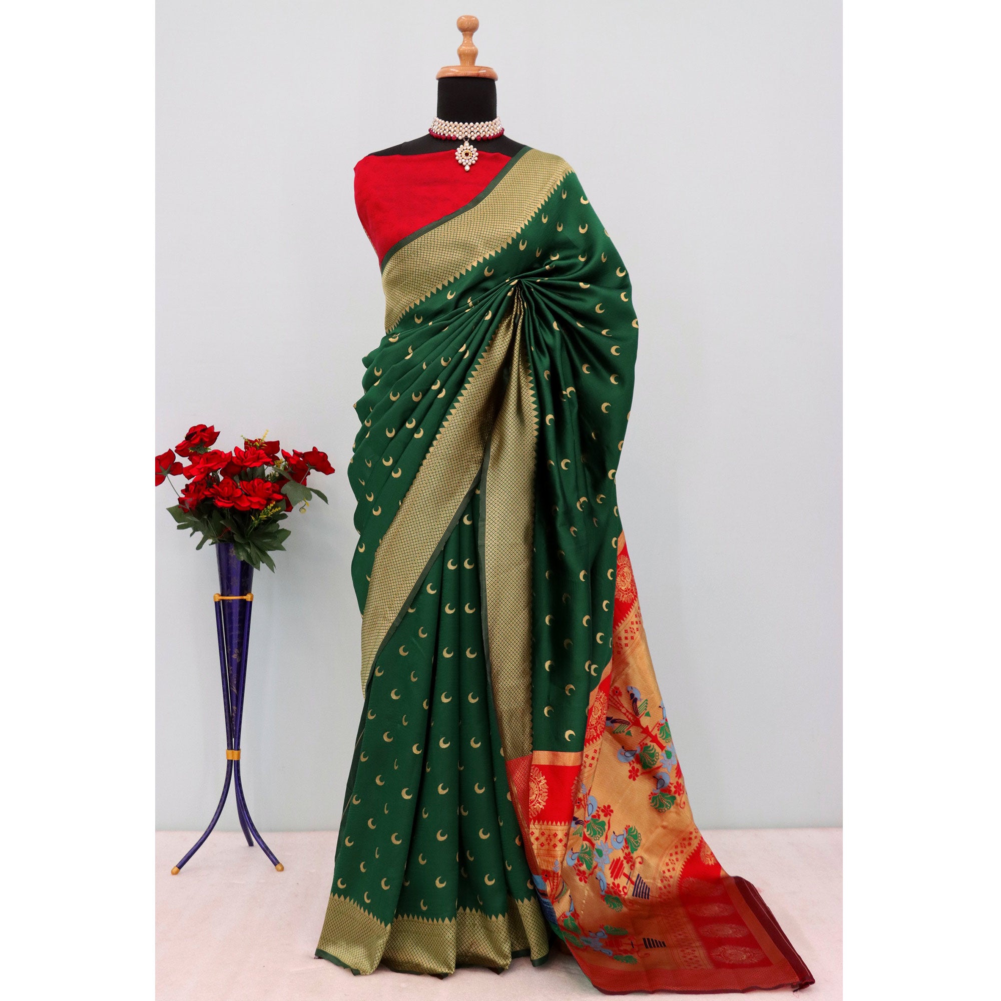 Green Woven Pure Silk Chandrakor Paithani Saree