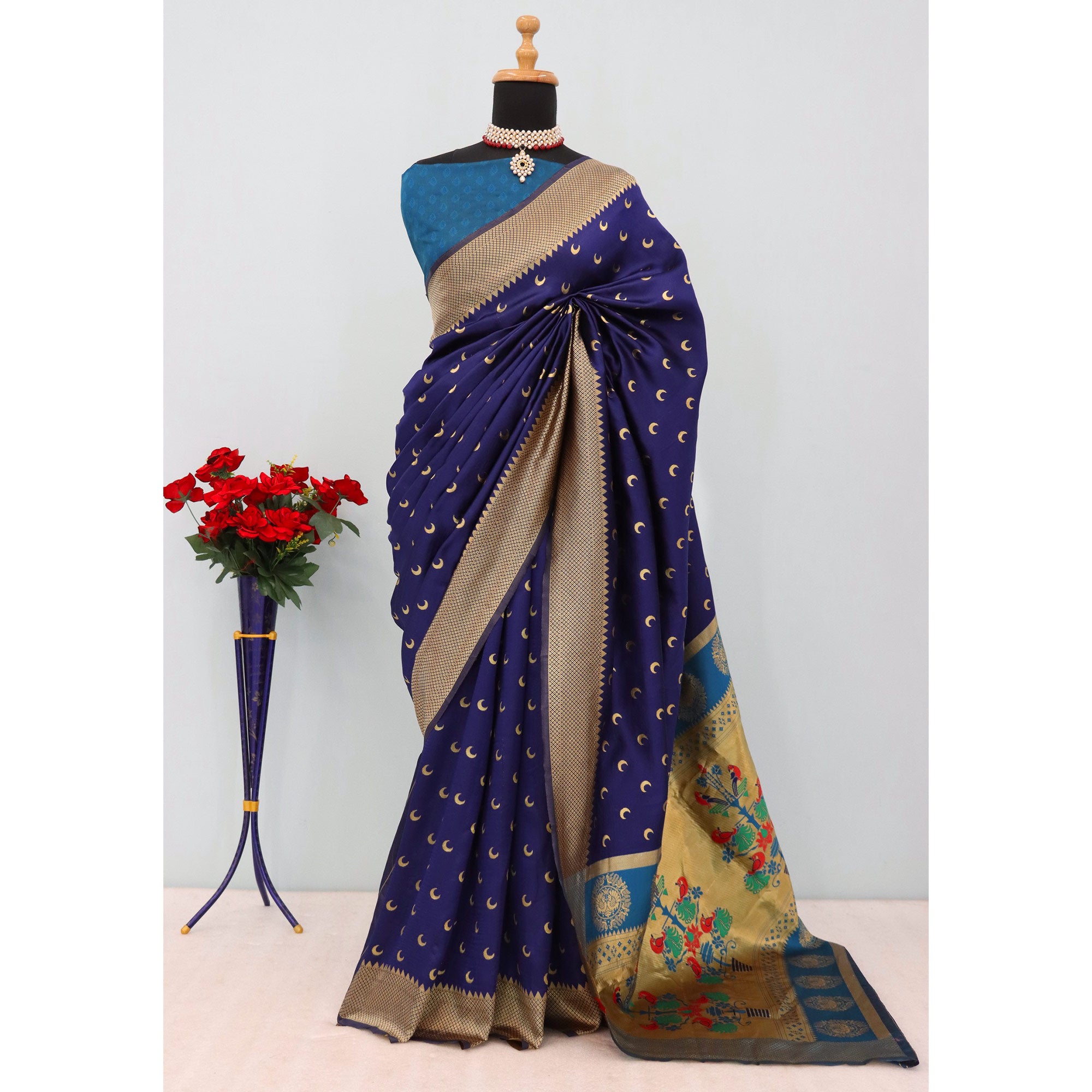 Navy Blue Woven Pure Silk Chandrakor Paithani Saree