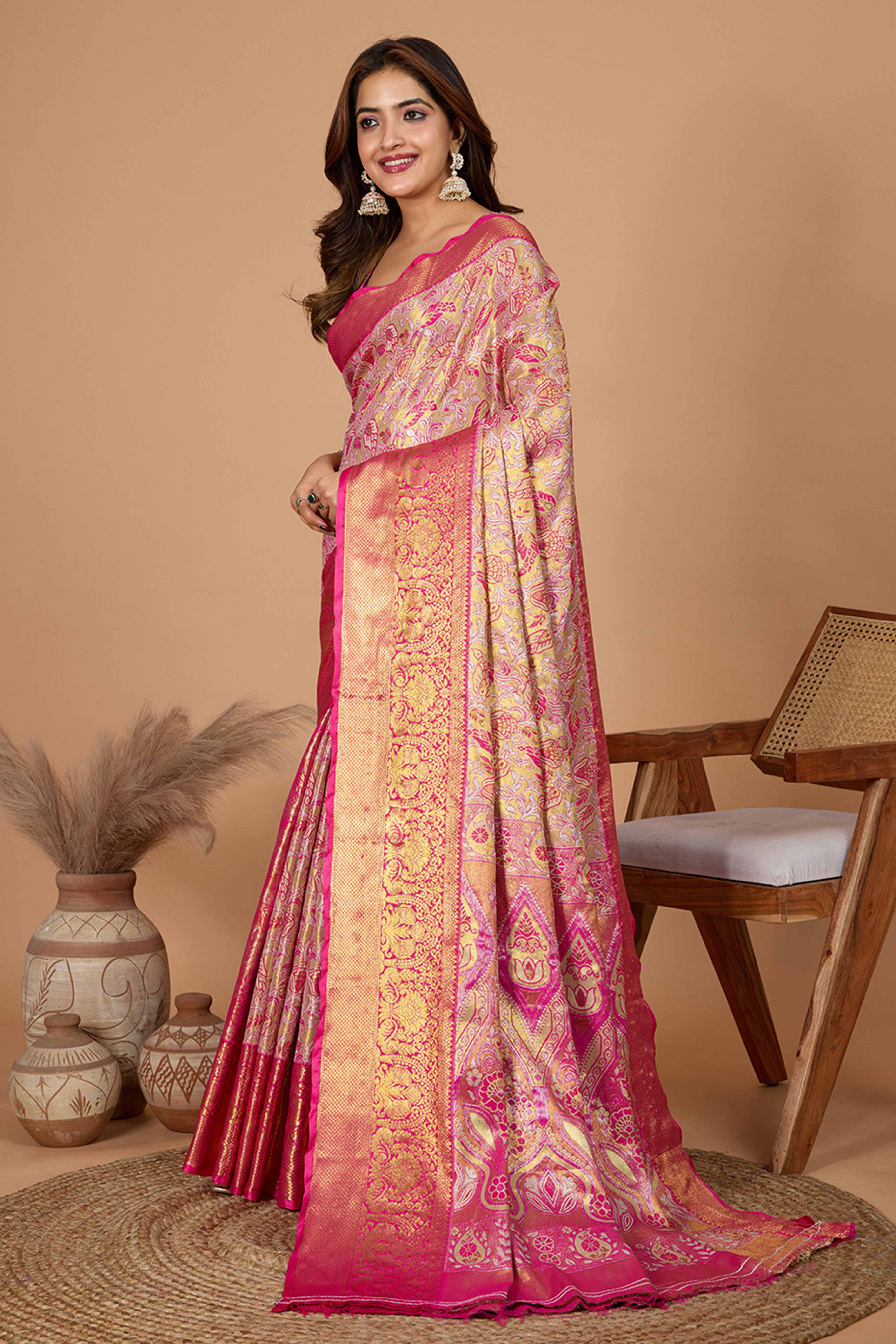 Rani Pink Kanjivaram Silk Saree Adorned With Exquisite Floral Zari Weaving