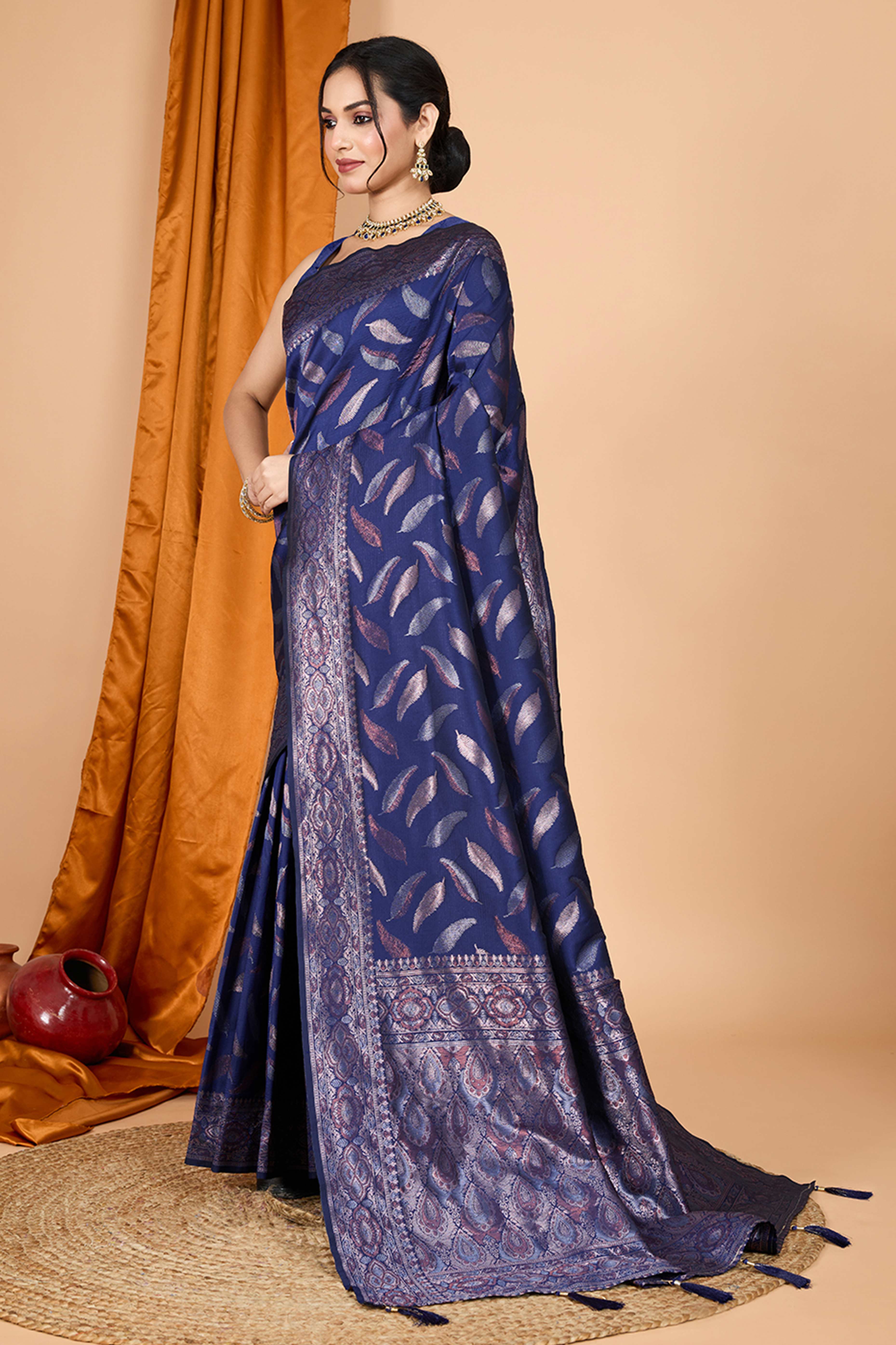 Blue Pure Silk Saree With Intricate Leaf Pattern Zari Weaving & Graceful Tassels