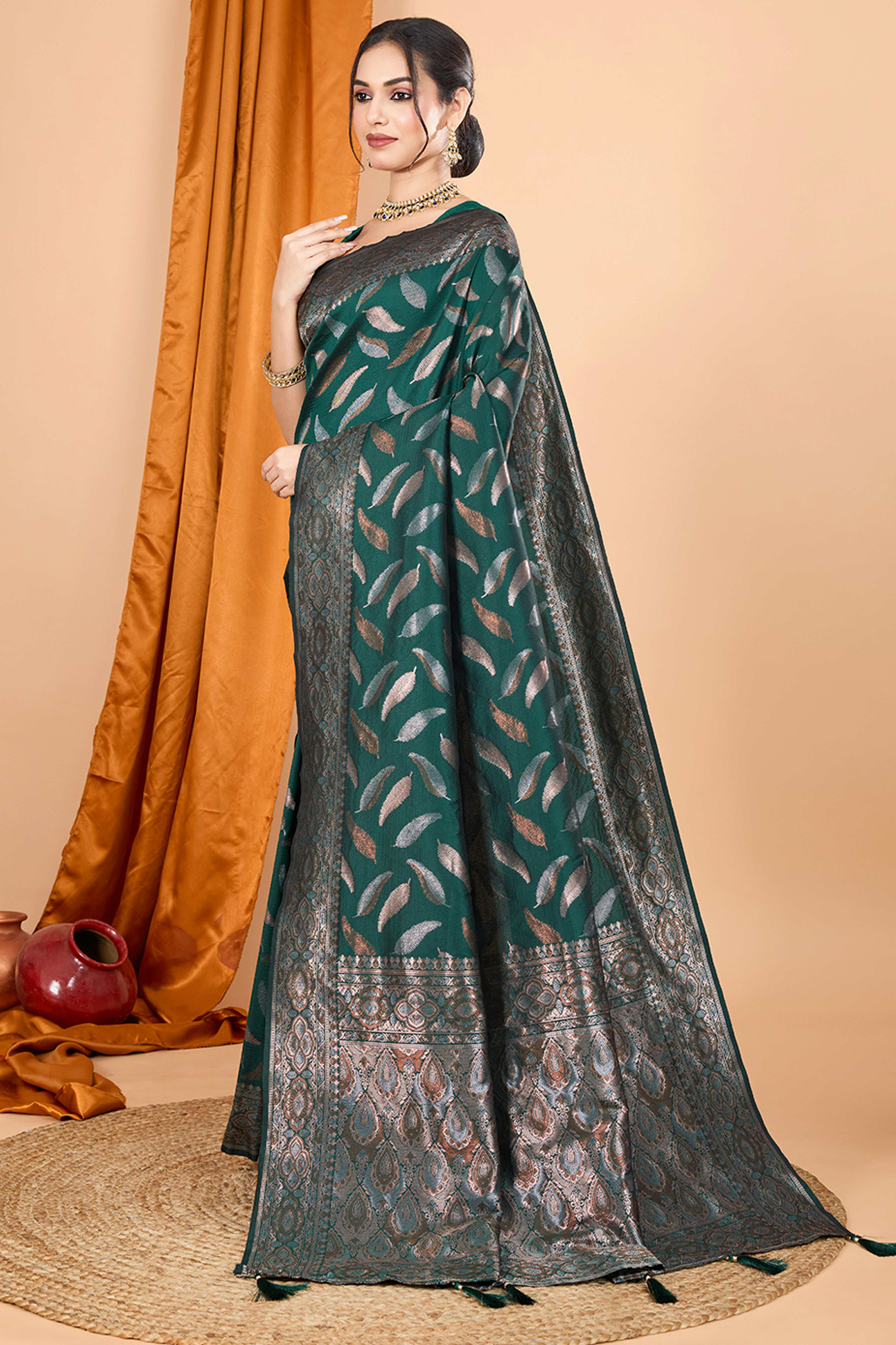 Green Pure Silk Saree With Intricate Leaf Pattern Zari Weaving & Graceful Tassels
