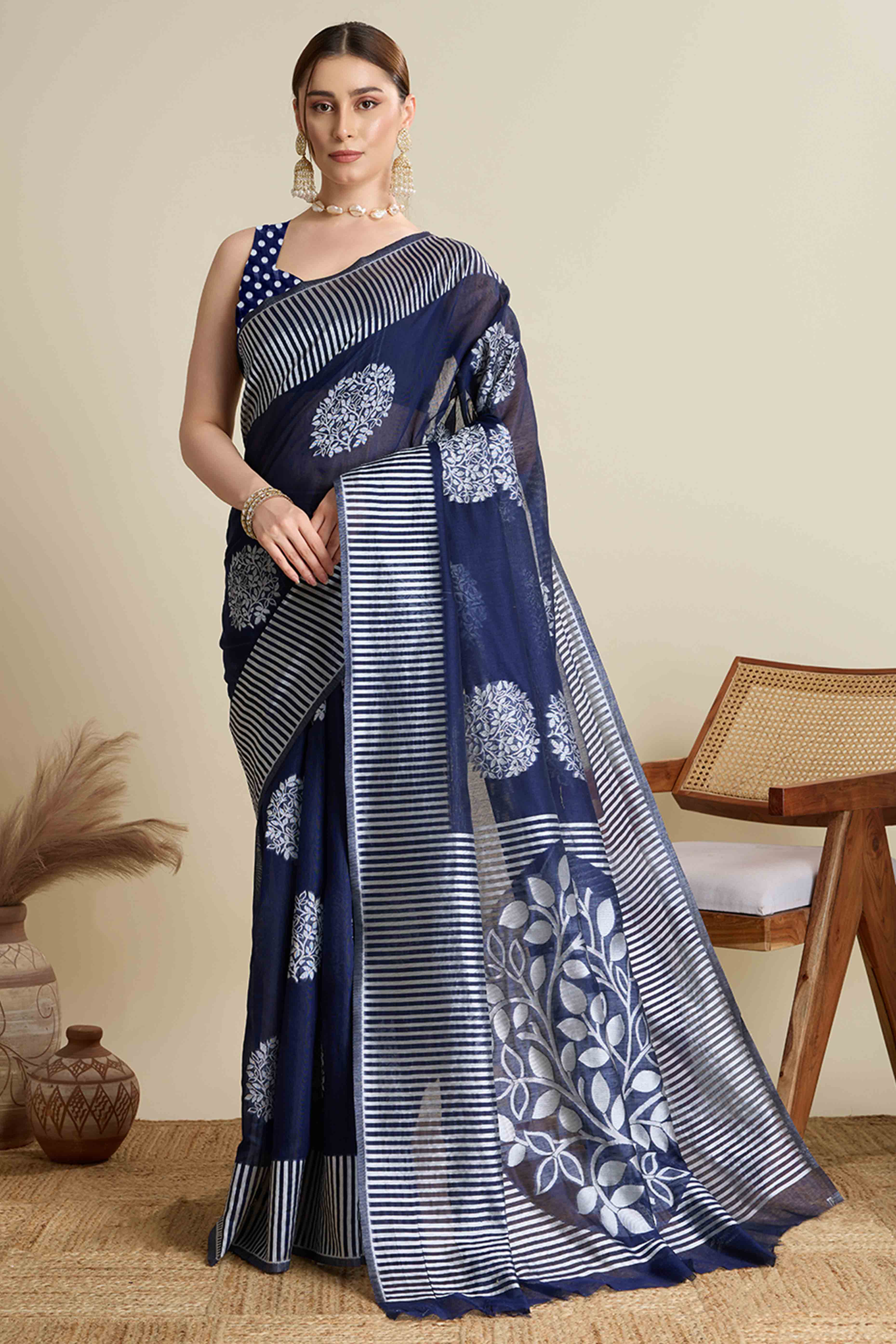 Navy Blue Elegance Soft Cotton Silk Saree with Beautifully Woven Floral Designs