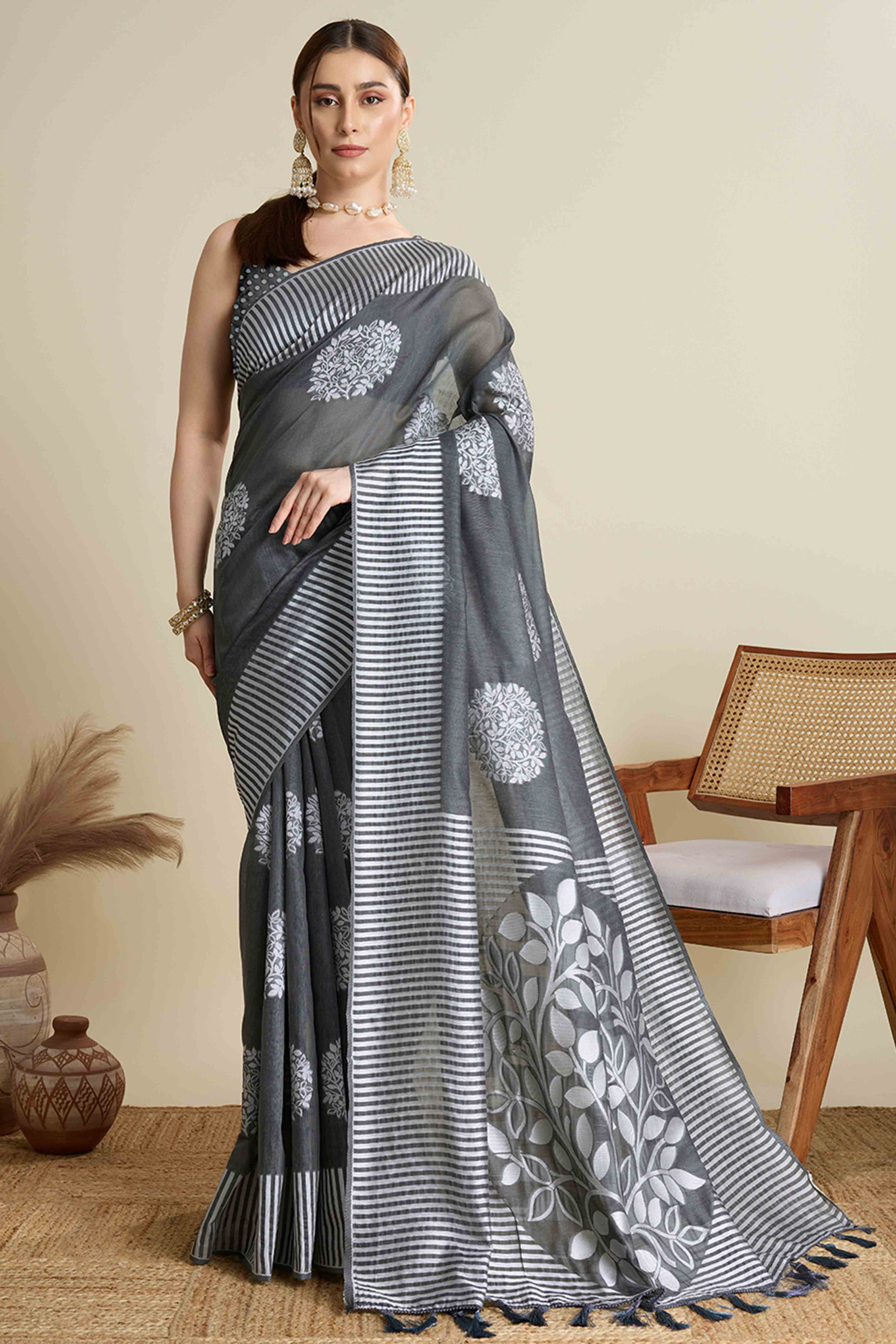 Grey Elegance Soft Cotton Silk Saree with Beautifully Woven Floral Designs