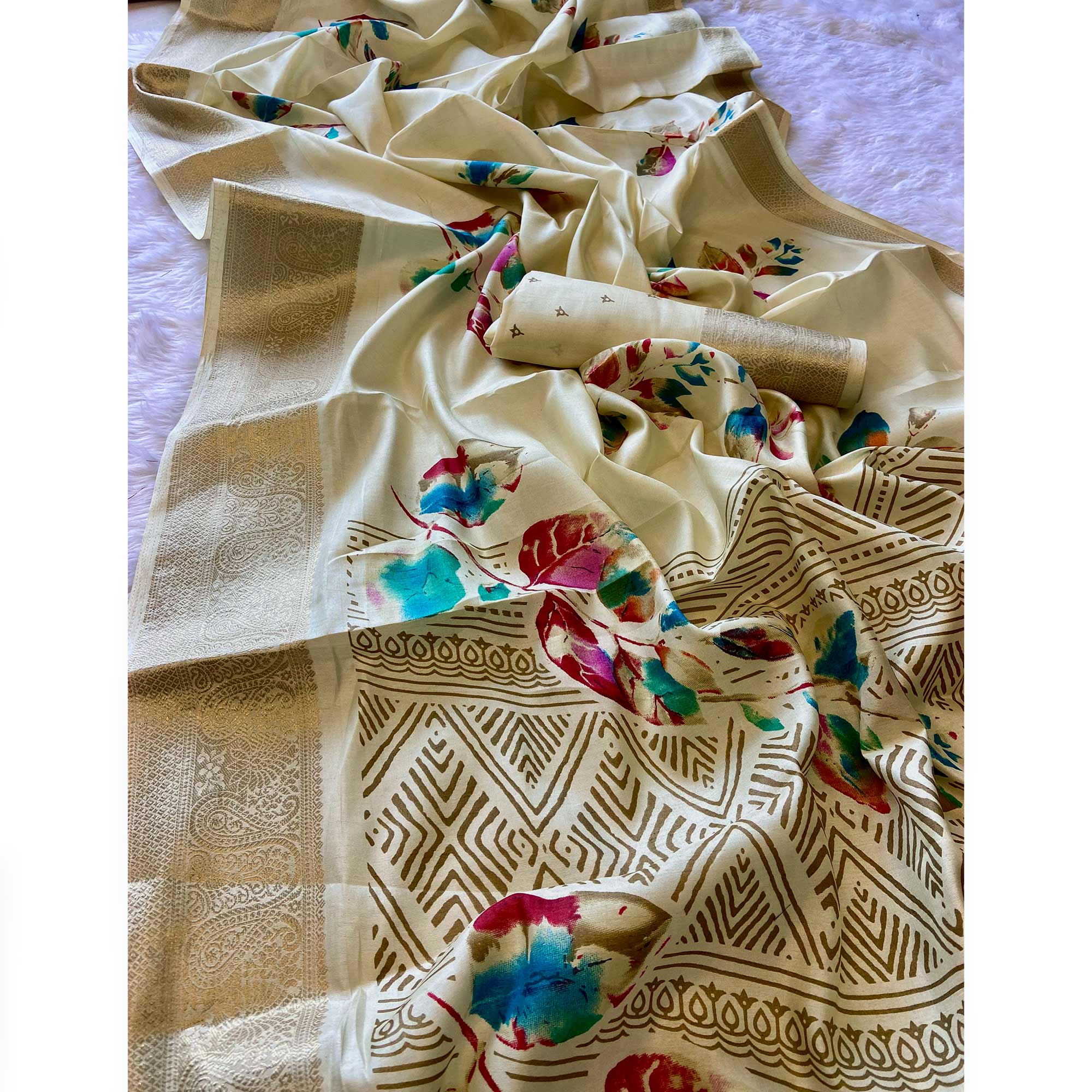 Off White Floral Printed Dola Silk Saree